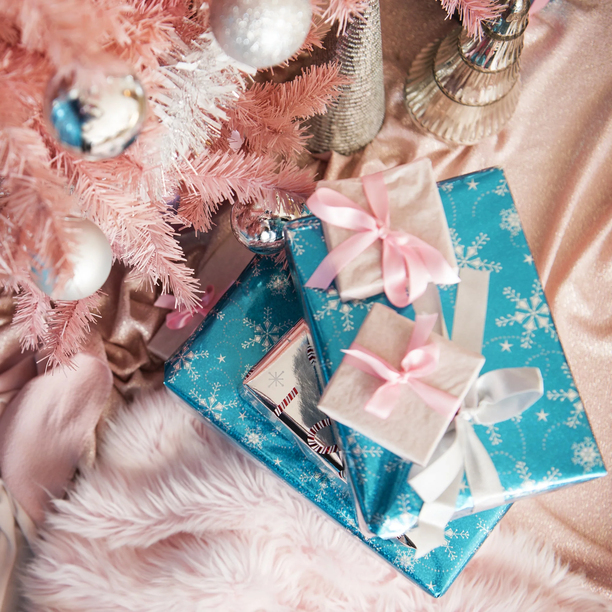 THE 2018 LMP HOLIDAY GIFT GUIDE