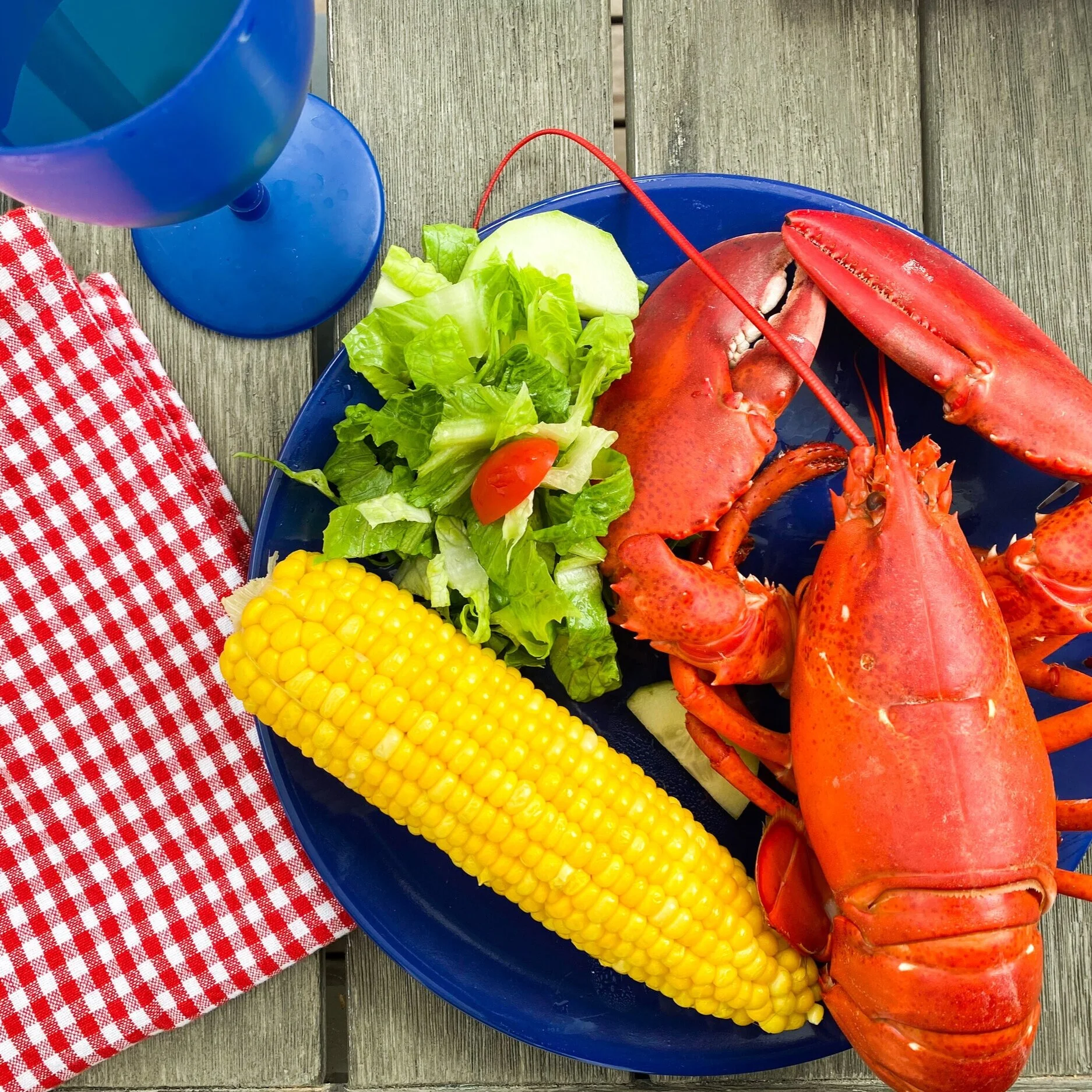 A Festive Red (Lobster) White &amp; Blue Tablescape