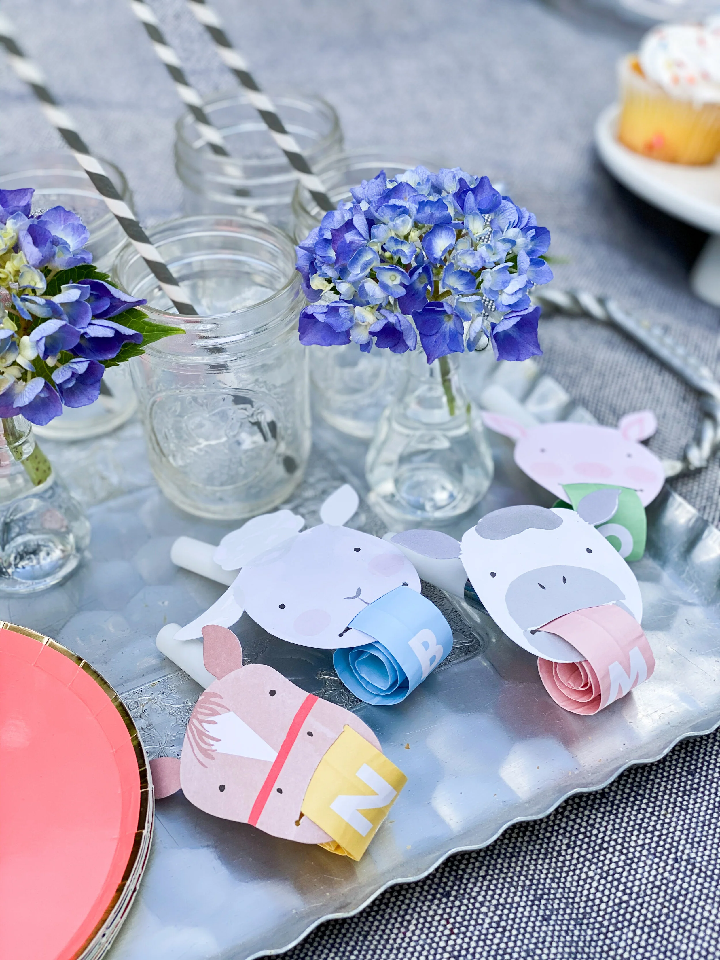 A Barnyard Farm Bash for Little Party Animals