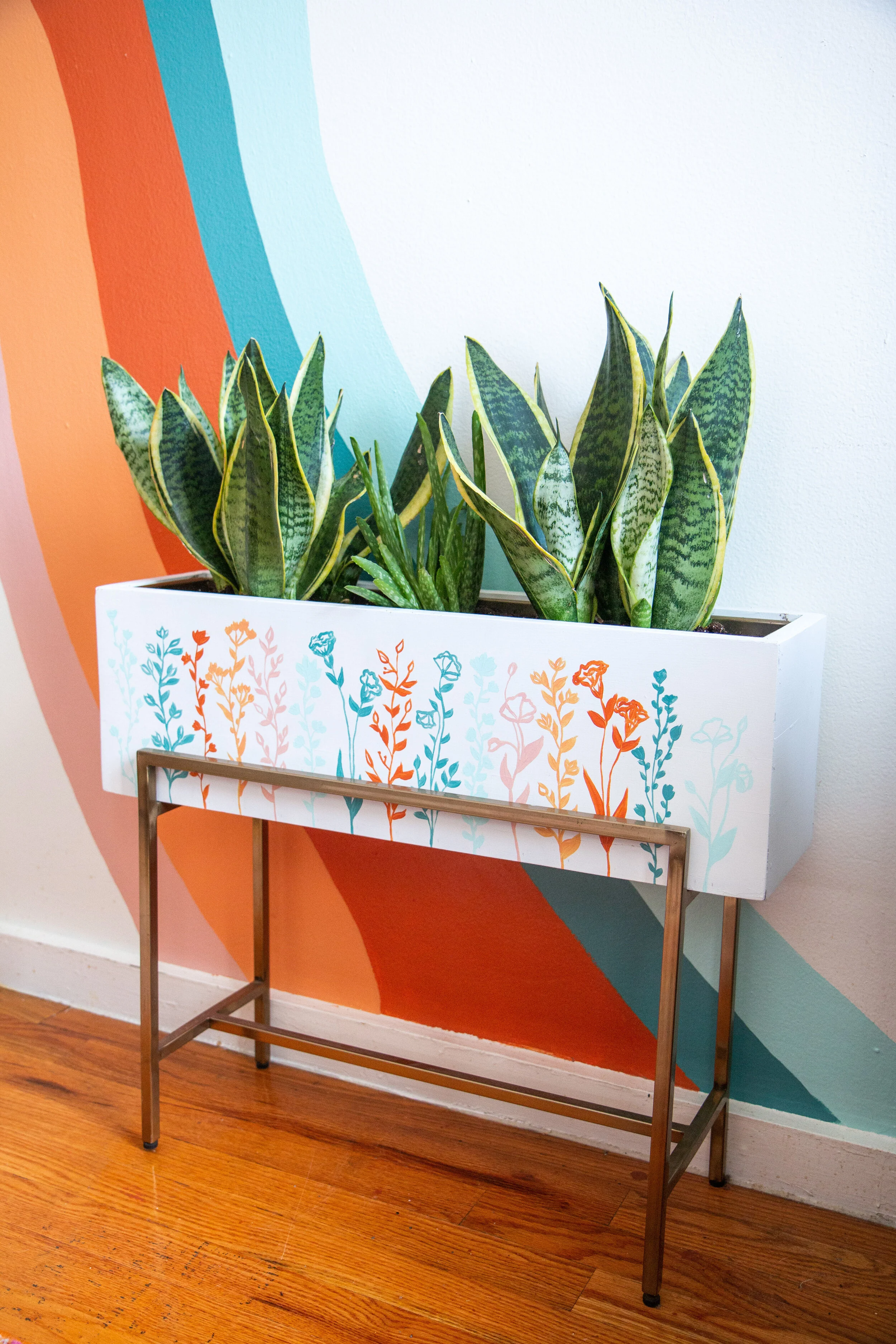 DIY Painted Planter for Indoor Plants