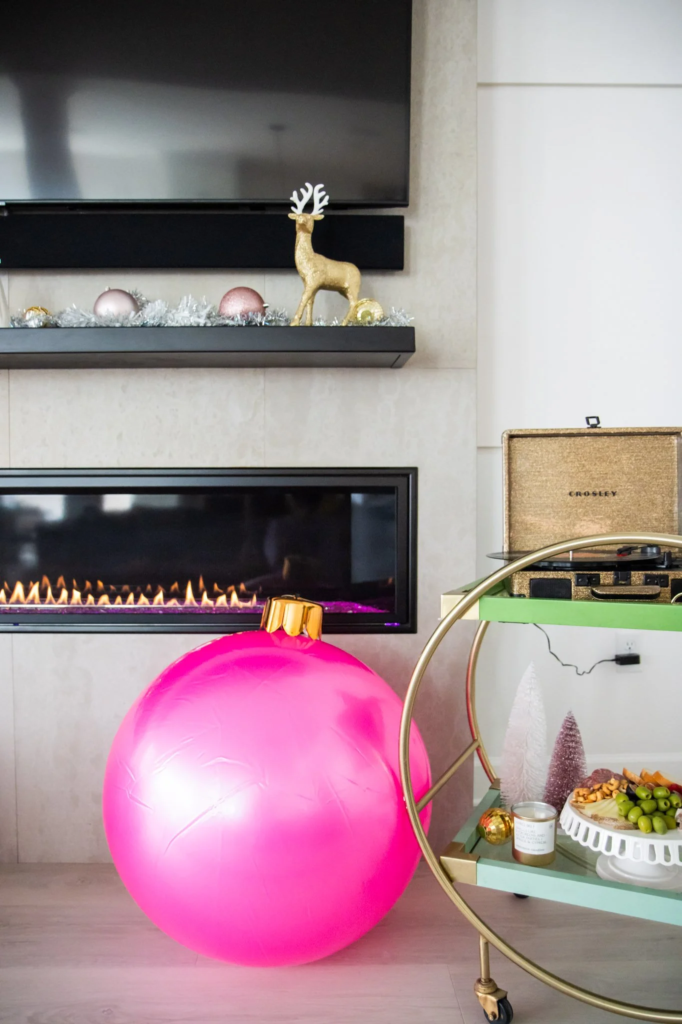 Rockin' around the Christmas Bar