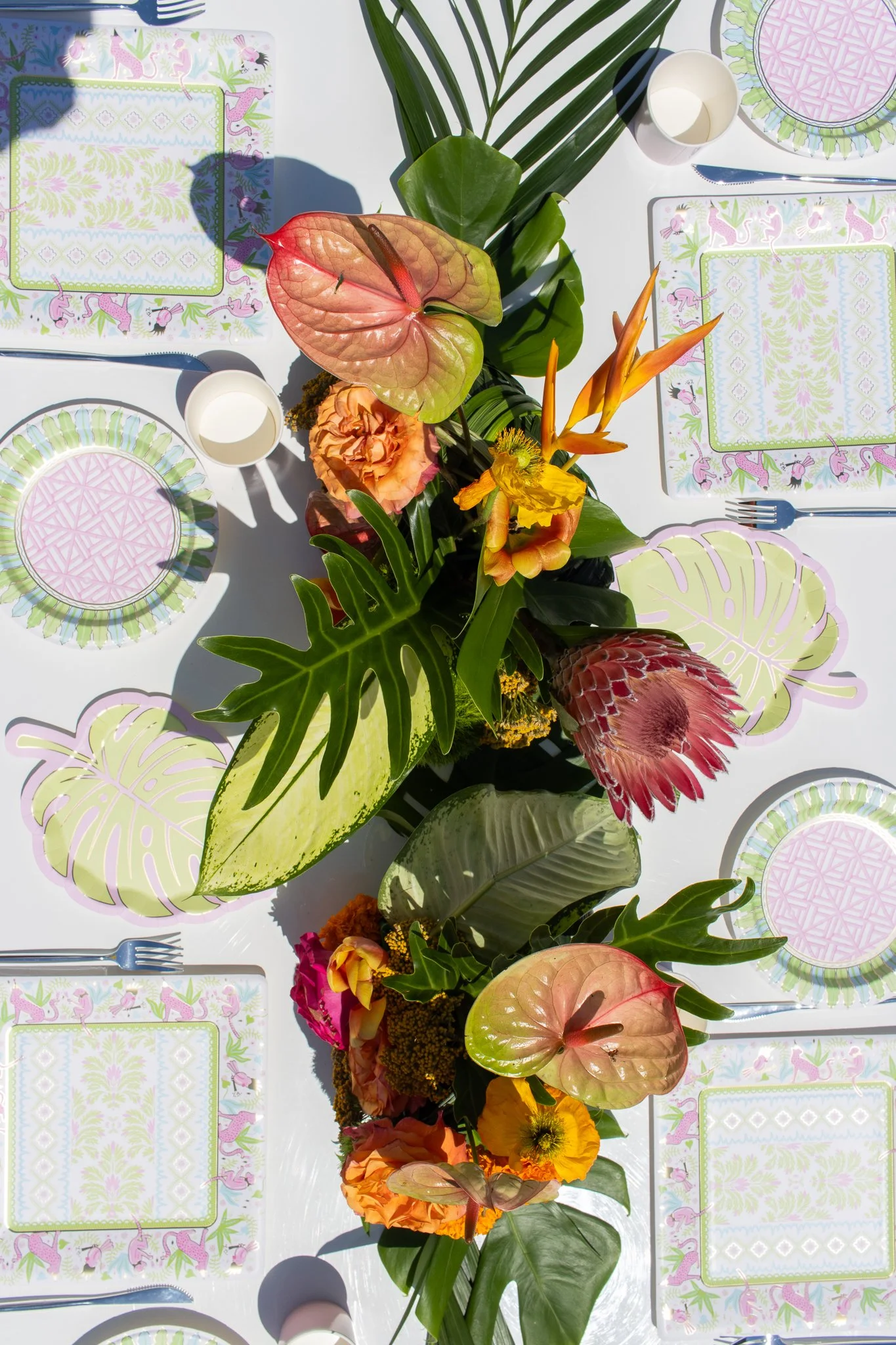 How to Host a Tropical Backyard Party That Feels Like a Getaway