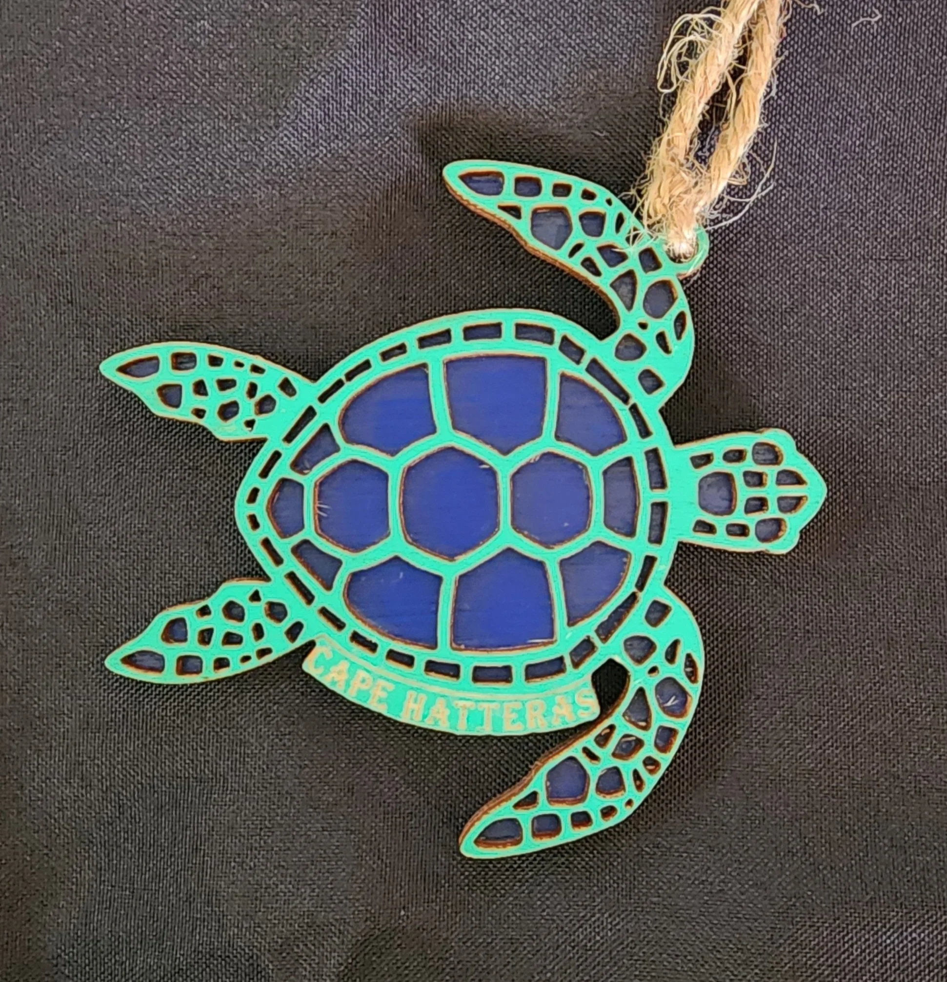 Seaturtle wooden ornament