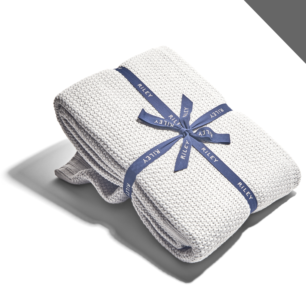 RileyBlanket_MOB.png