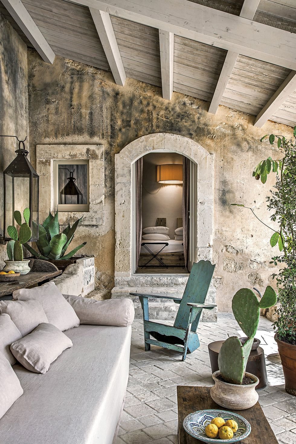 NOTO location INTERIORS.  44.JPEG