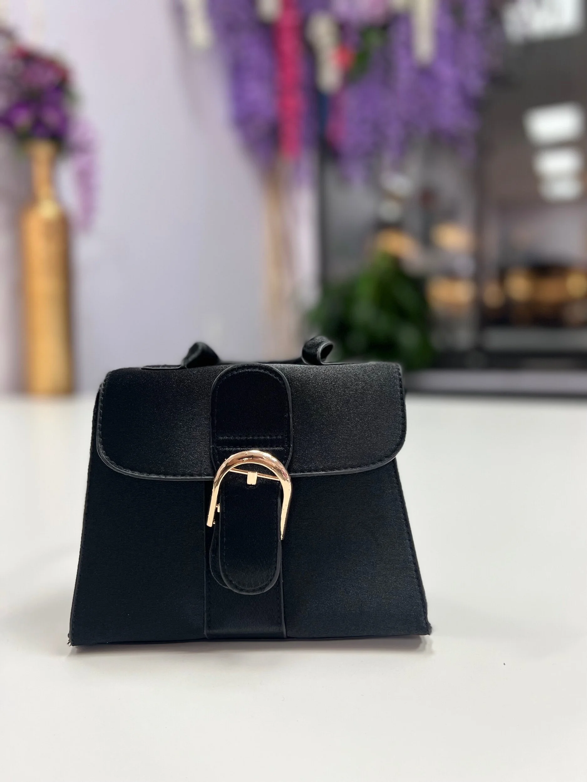 19EE7552-58A5-421F-8453-69C9D87A8169