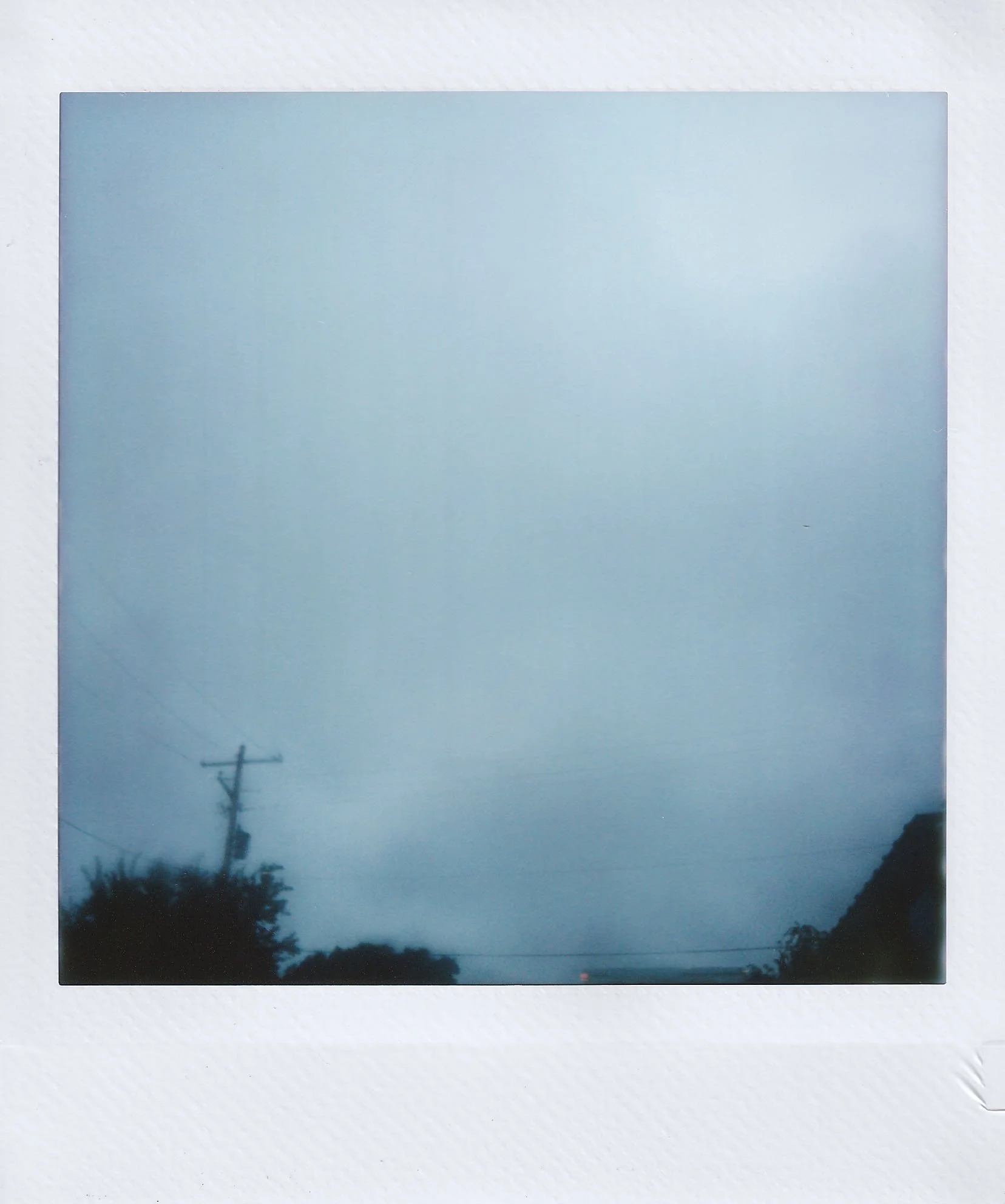 sky above the highway, about to climb, 17th and washington looking west, tuesday, 9-23-25.jpg