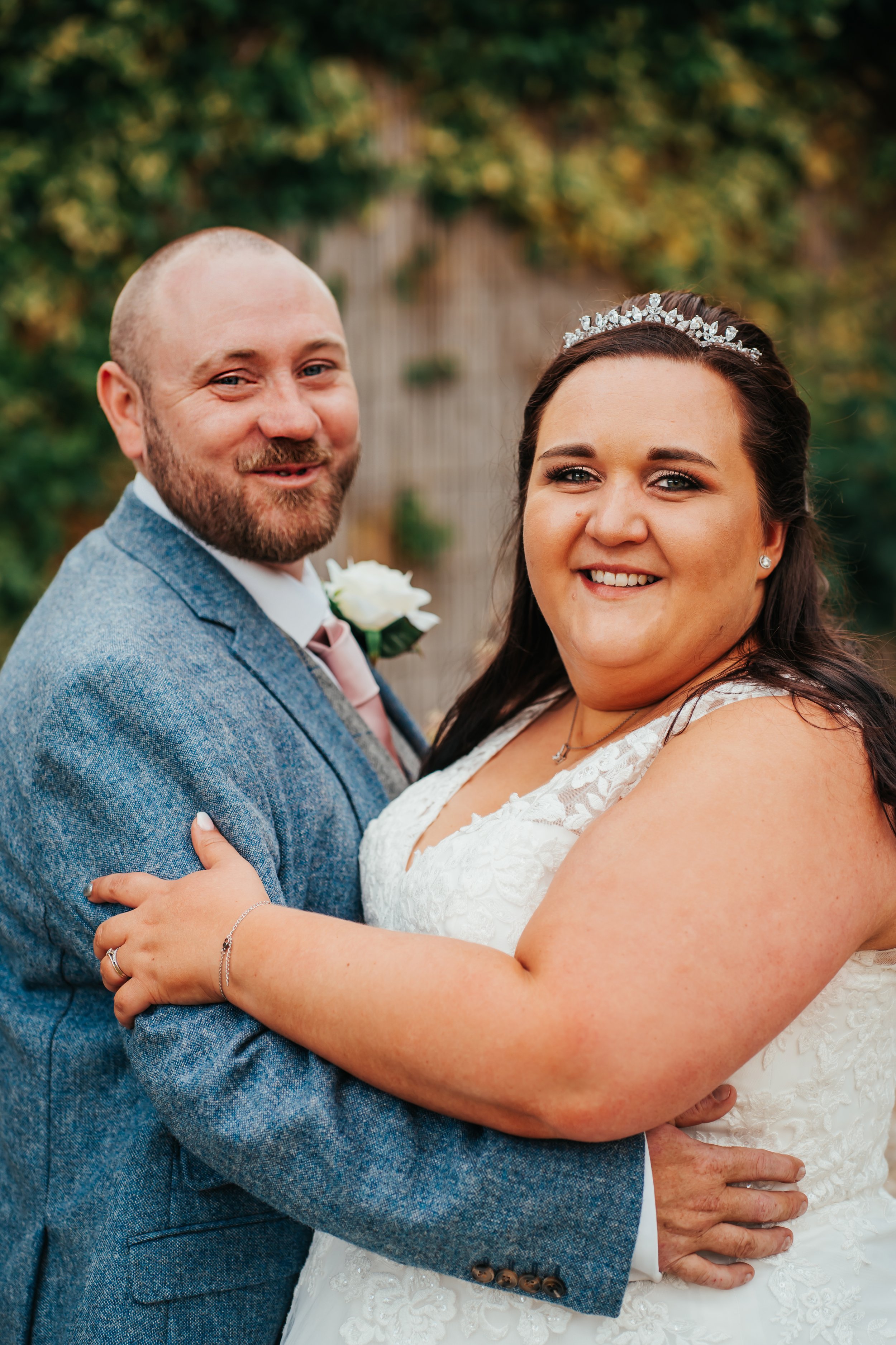 2023-06-17 - Lucy & Robs Wedding Previews-34.jpg