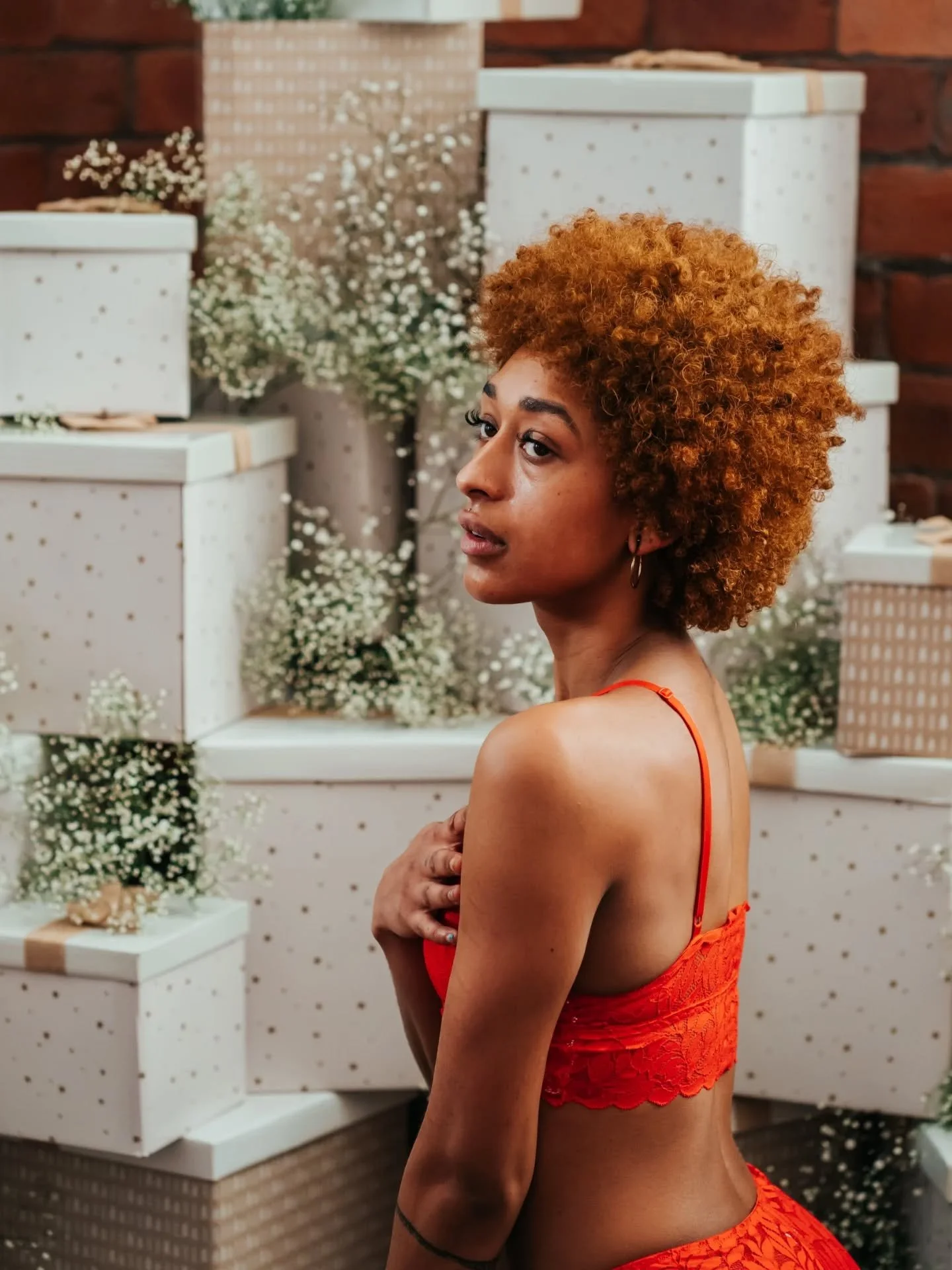 Your shoot &bull; Your Choice...

This shoot with Chels had so many styles, this is just one of the sets from the day. 

What I love most is the mix of festiveness, with a genuine confidence and desire for authenticity. Self love. Appreciation for th