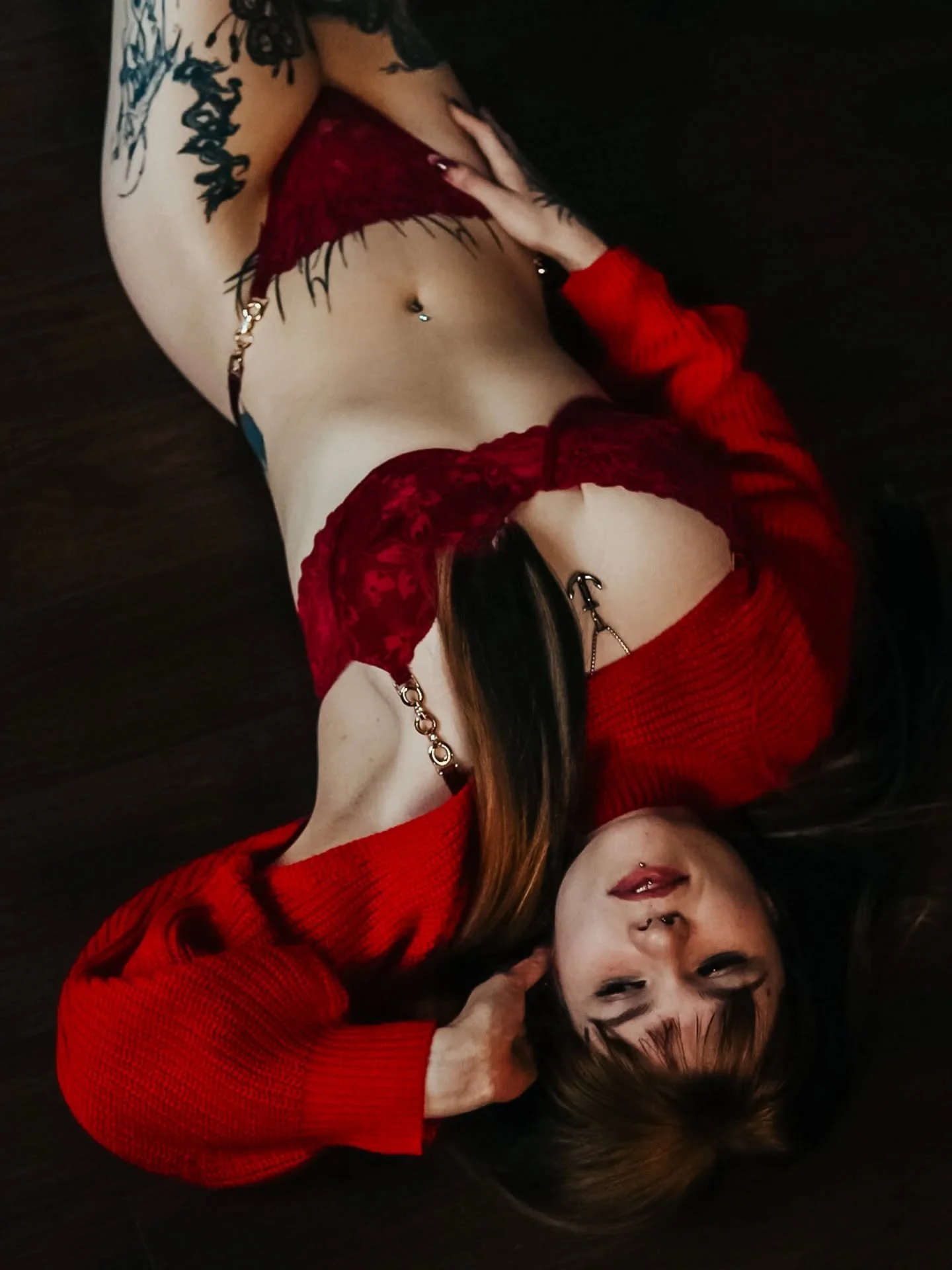 And just like that, we're back ✨️❤️

First shoot day of 2026 and this one has some surprises 🥰 It was so great to welcome Autumn back, I just had to share a preview ♡ 

Photographing you year after year is an honour!

Beauty @__tiz_jinx 
Photography