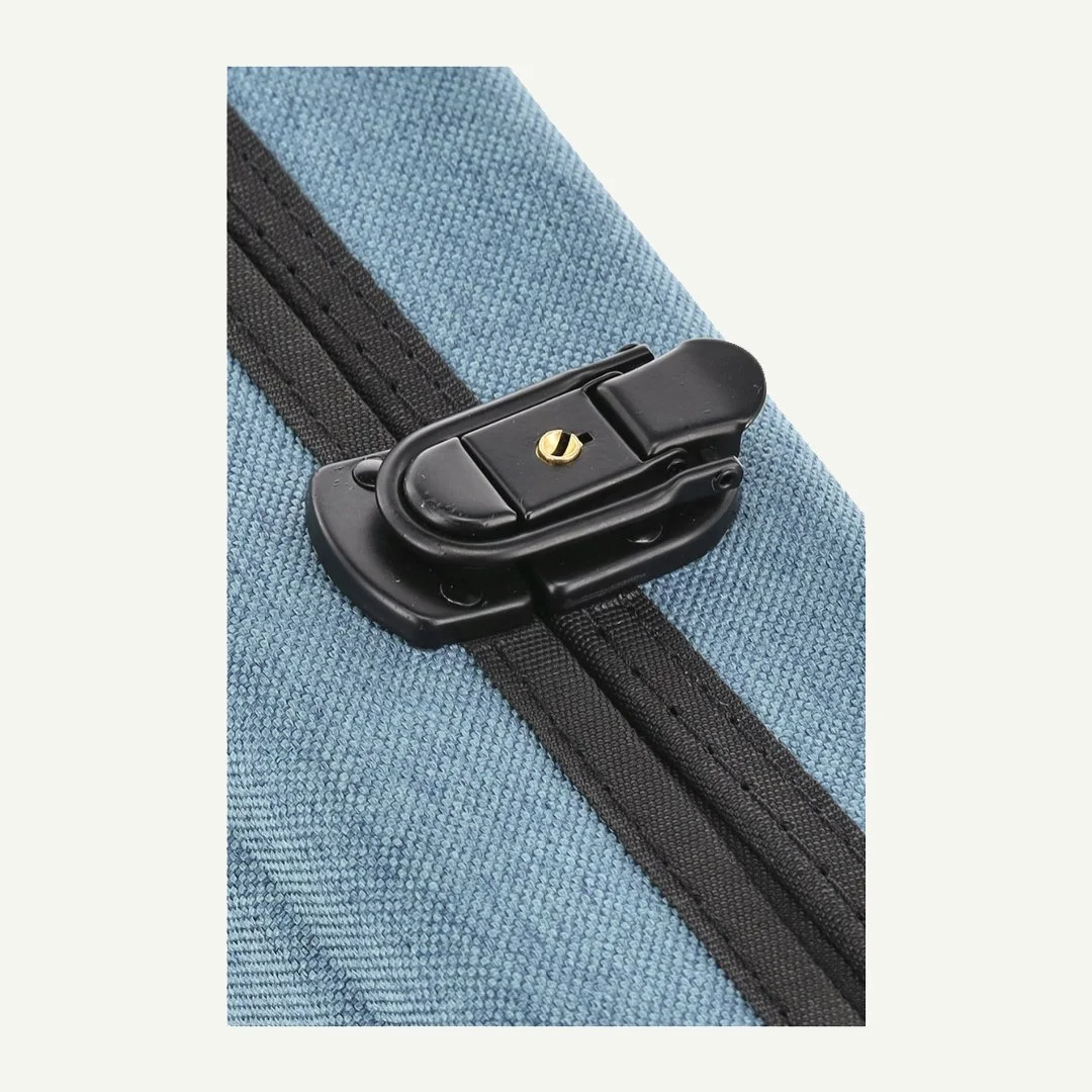 GEWA-Form-shaped-violin-case-BIO-A-Blue-04.jpg