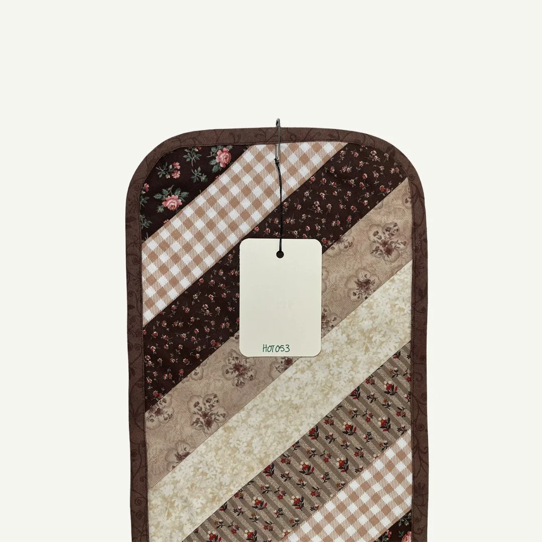 The-Gingerbread-Nocturne-Blanket-04.jpg