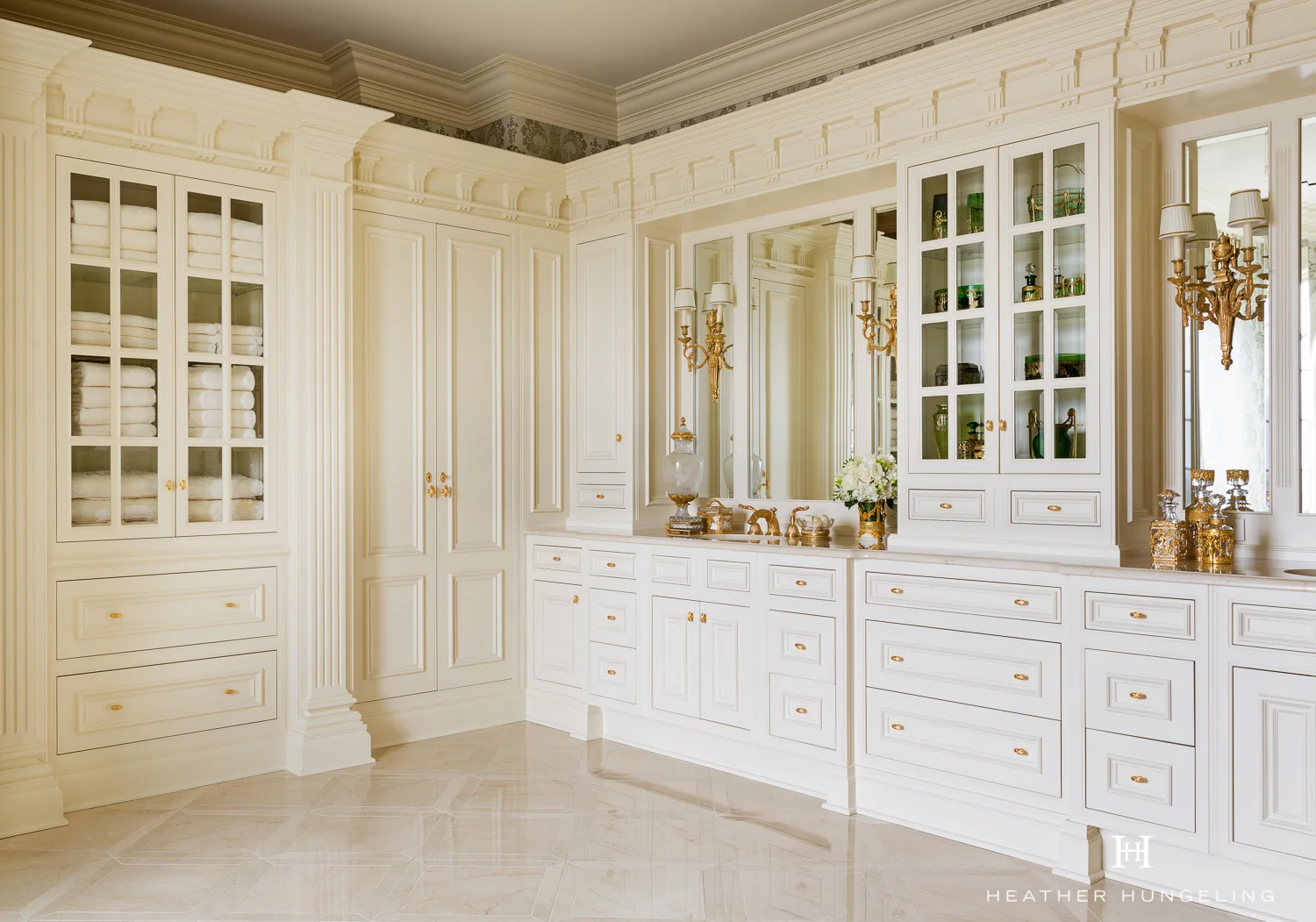 Clive Christian architectural bathroom in Classic Cream, Dallas