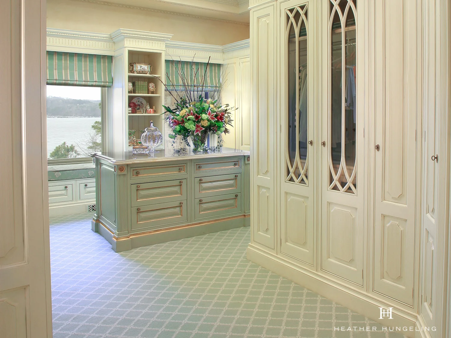 Luxury Clive Christian closet design in Chattanooga, TN