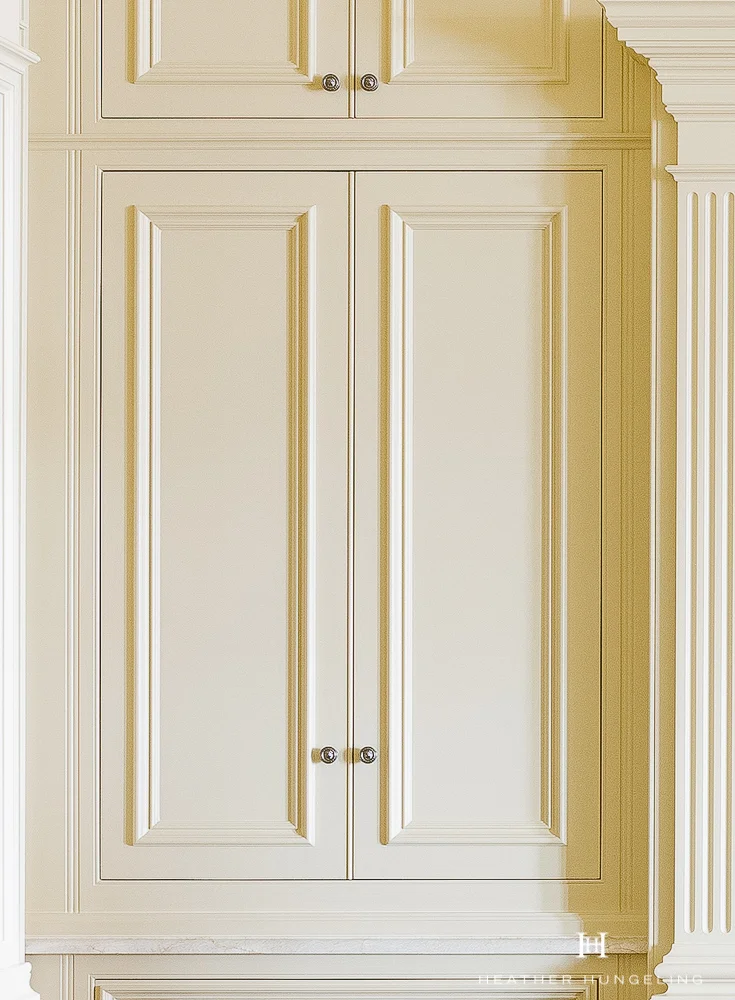 Kitchen Cabinetry Design Mistake #4: Selecting an Overlay-Door style of cabinetry for your new luxury kitchen. Flush-inset cabinetry (as shown in the image above) is the benchmark of craftsmanship and will stand the test of time. #kitchencabinetrydesign #luxurykitchendesigns, #clivechristian, #traditionalkitchens,
