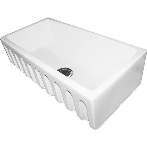 A reversible apron front sink by Franke was introduced as a new kitchen product for 2019. With fluting on one long side and a plain apron front on the other, you can have analysis paralysis right up until the last minute!