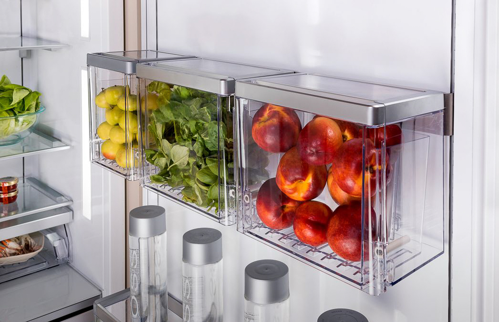 THERMADOR'S REFRIGERATOR WITH FOOD PREP BINS