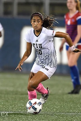 Paula Quintero leaves Bluebonnets for Santa Fe (COL)