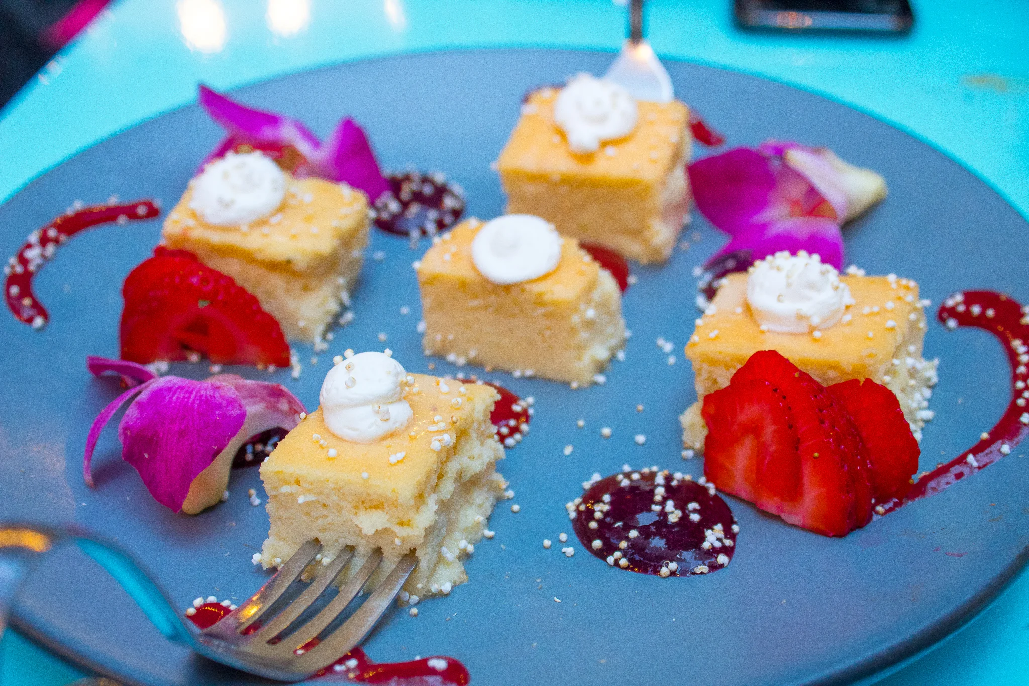 TRES LECHES W/ BERRIES