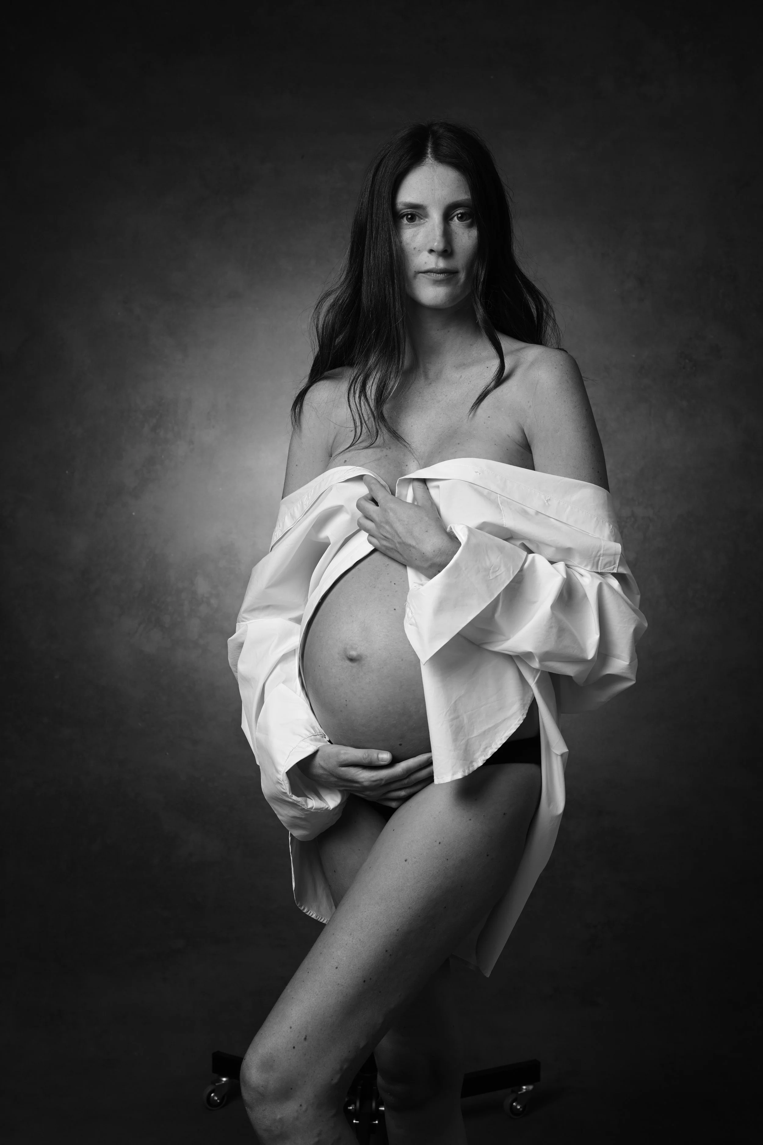 maternity photography for first-time moms in Austin, TX