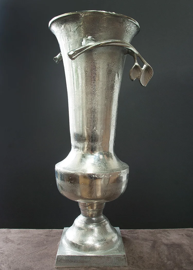 STP-004: Aluminum Leaf Vase