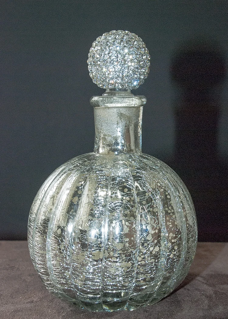 Container-Vase_Silver_Shere_RibbedGenie.jpg