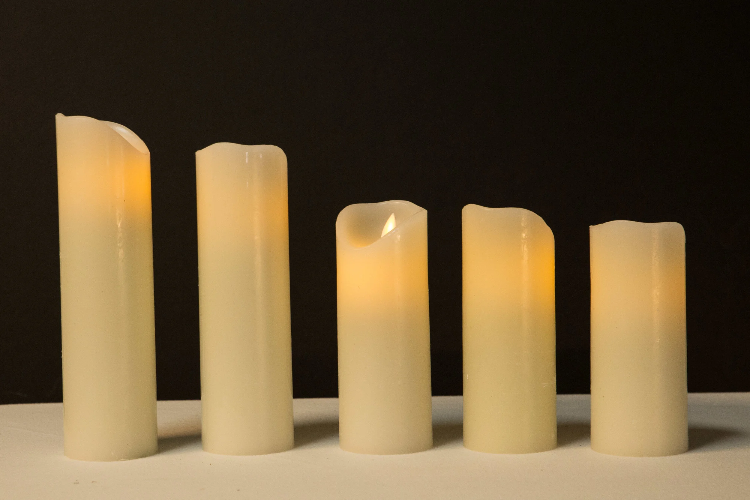 BatteryCandles_Pillar_Flickering Luminanes_5 sizes.jpg