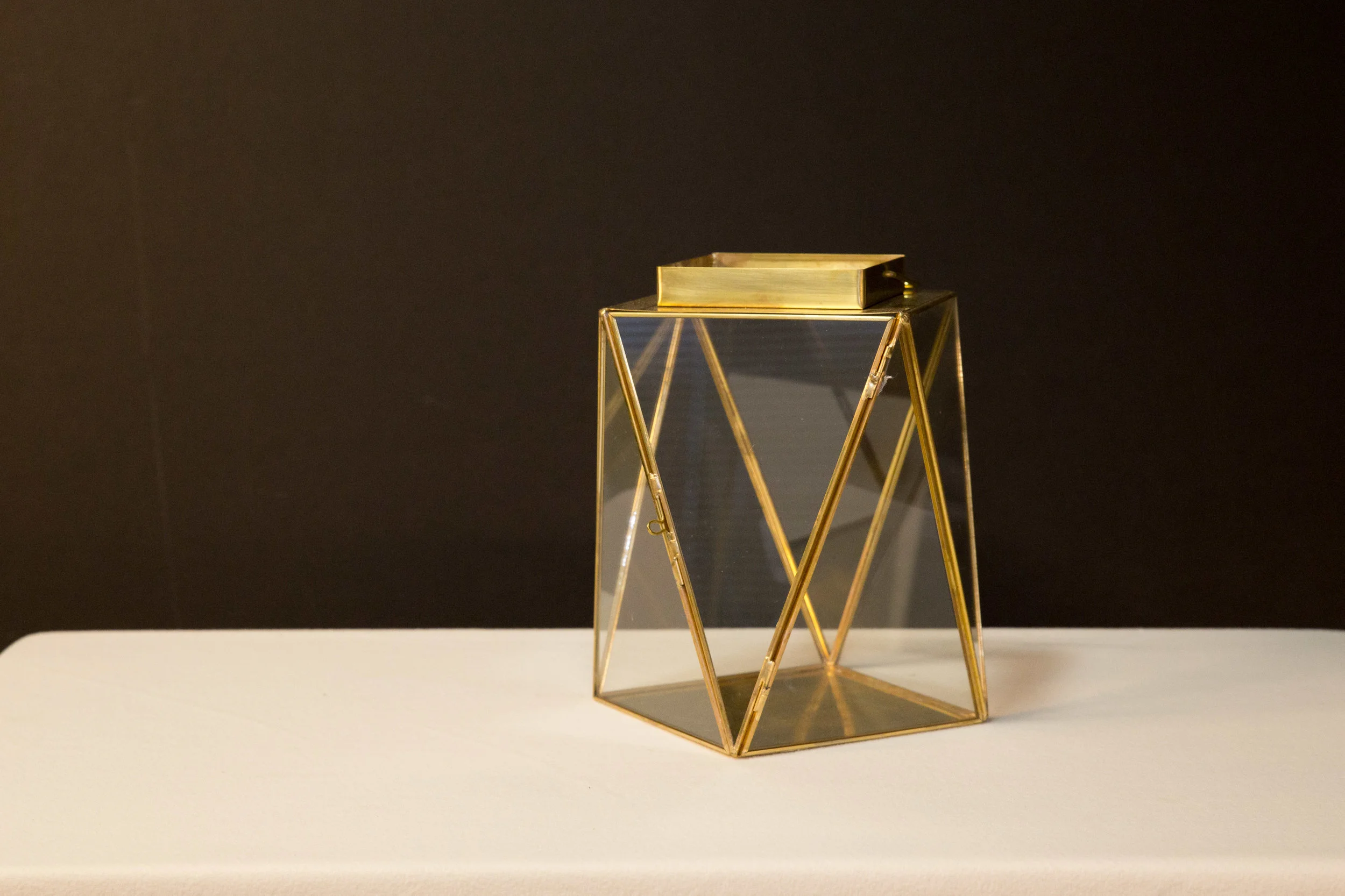 LNT-001: Geometric Pattern Glass Lantern