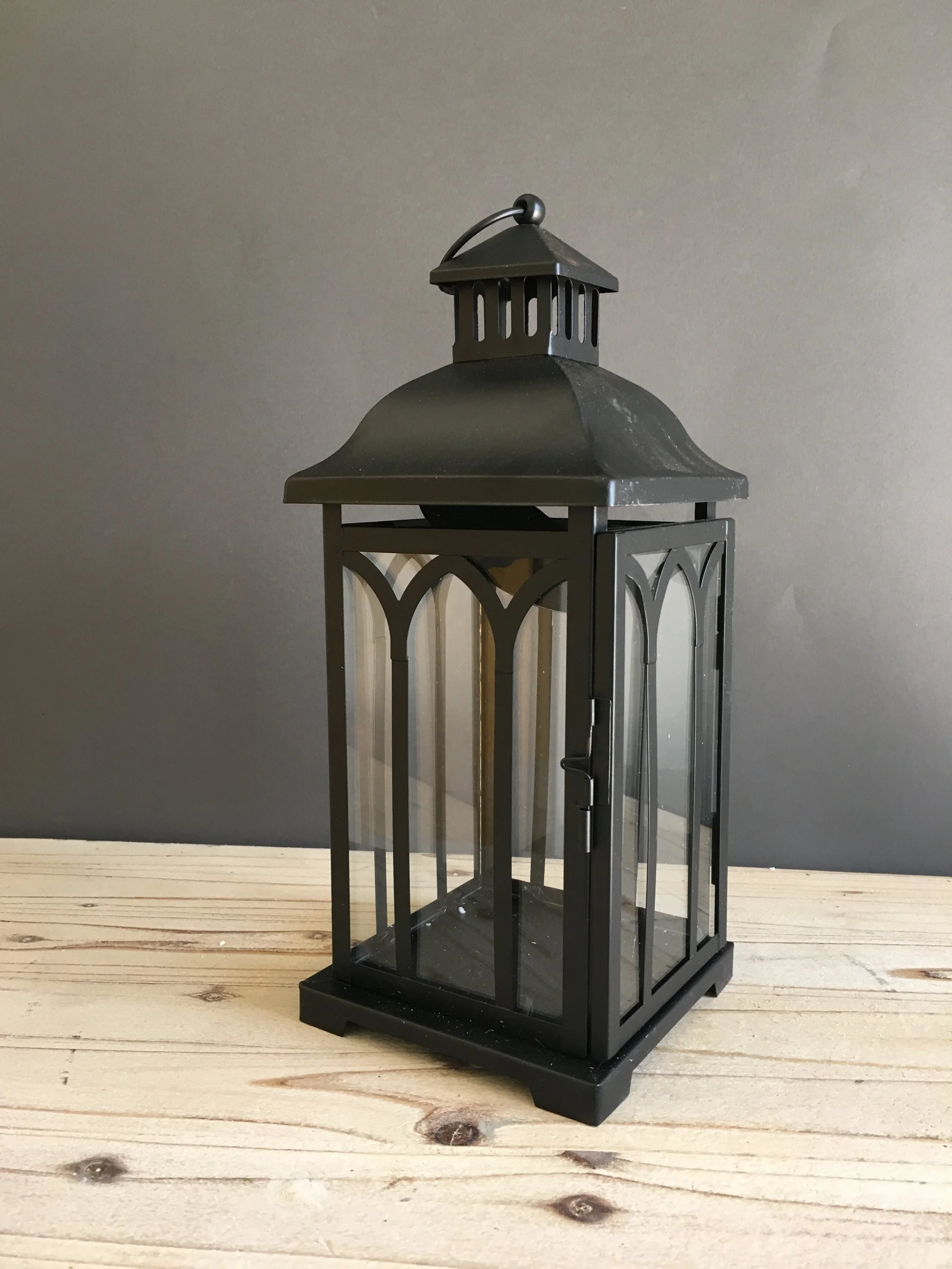 LNT-024: Paneled Coach Lantern