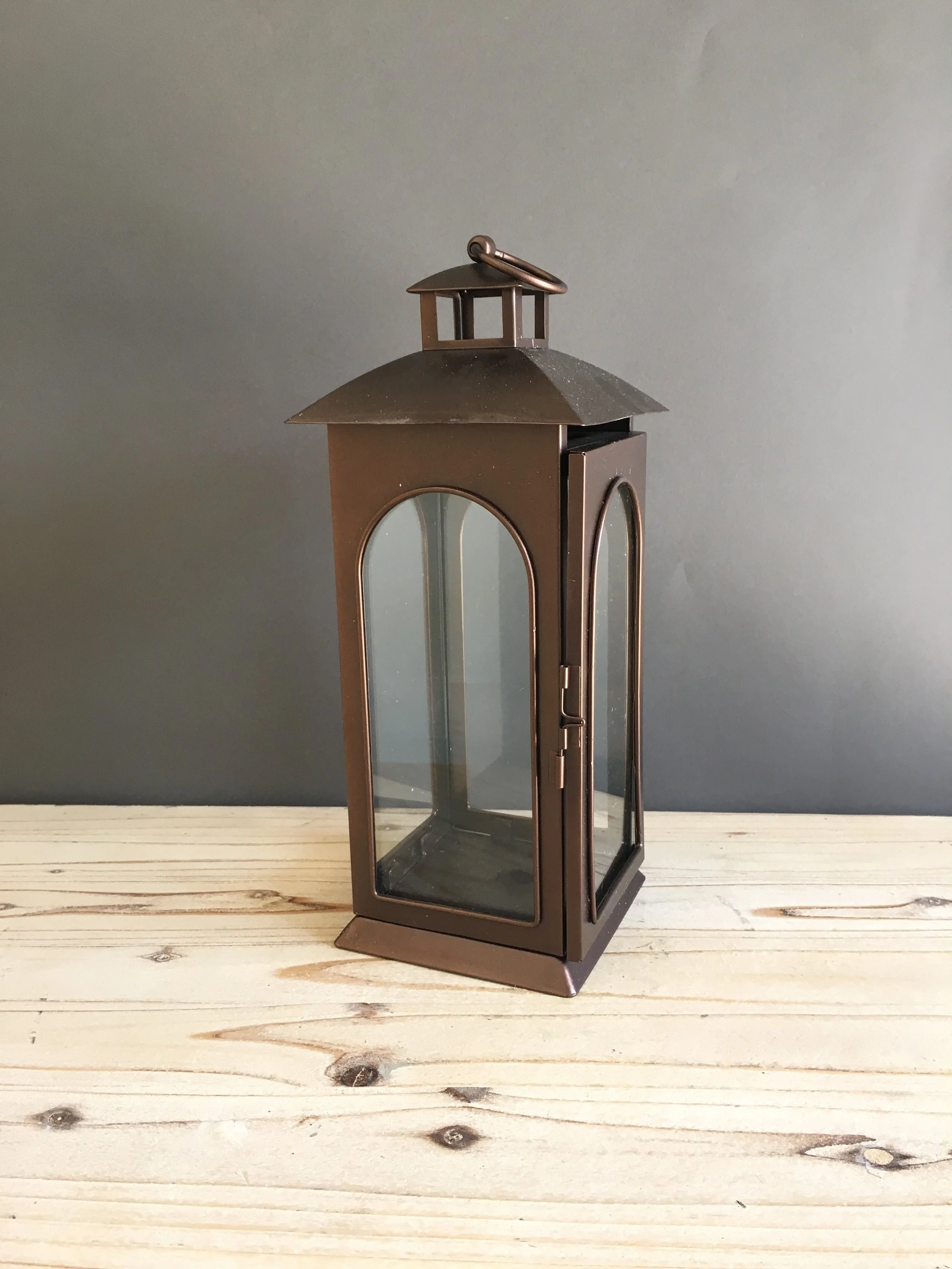 LNT-041: Bronze Lantern with Curved Windows