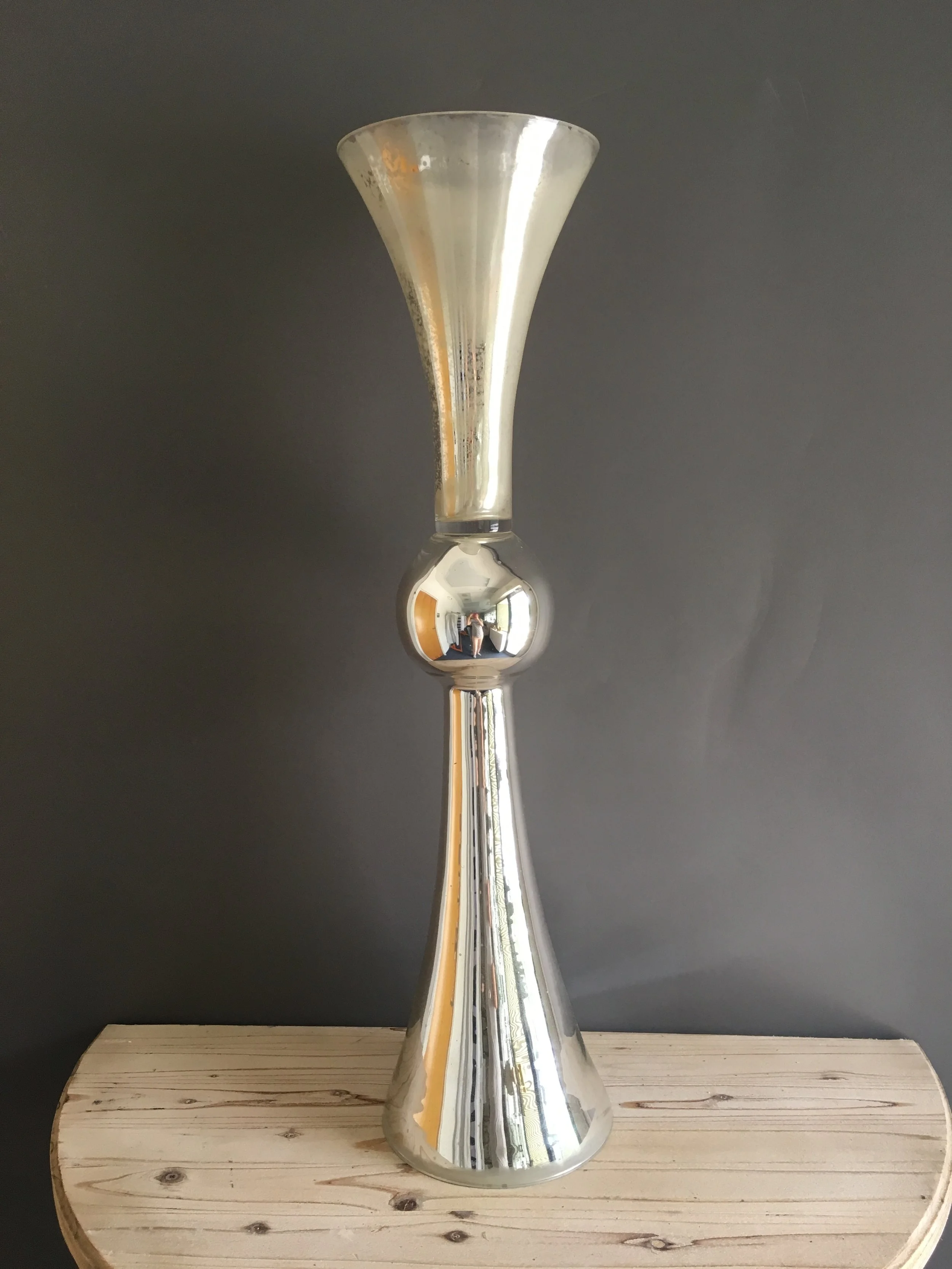 REF-029: Silver Mercury Tulip Riser