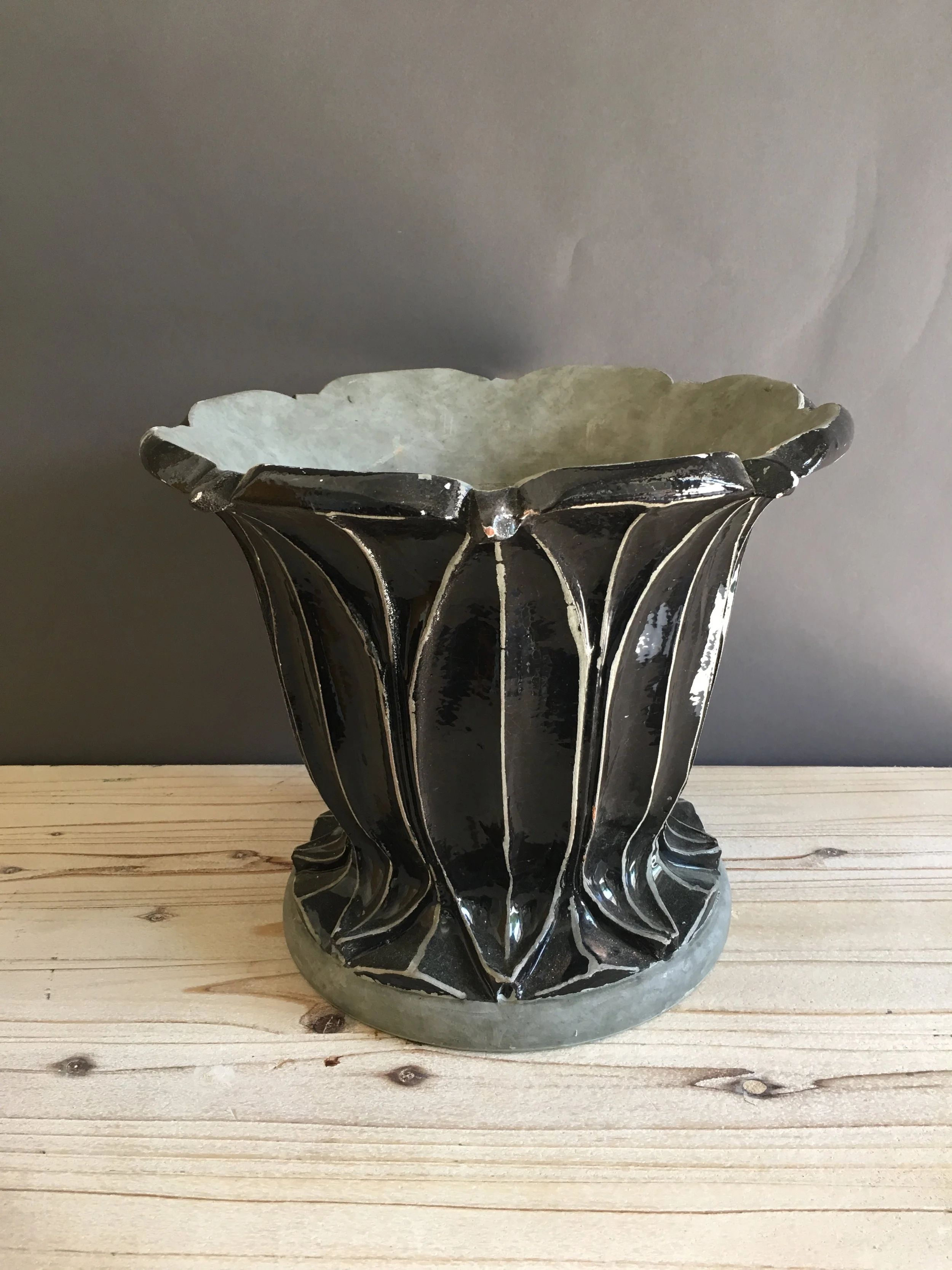 STP-030: Black Tulip Planter