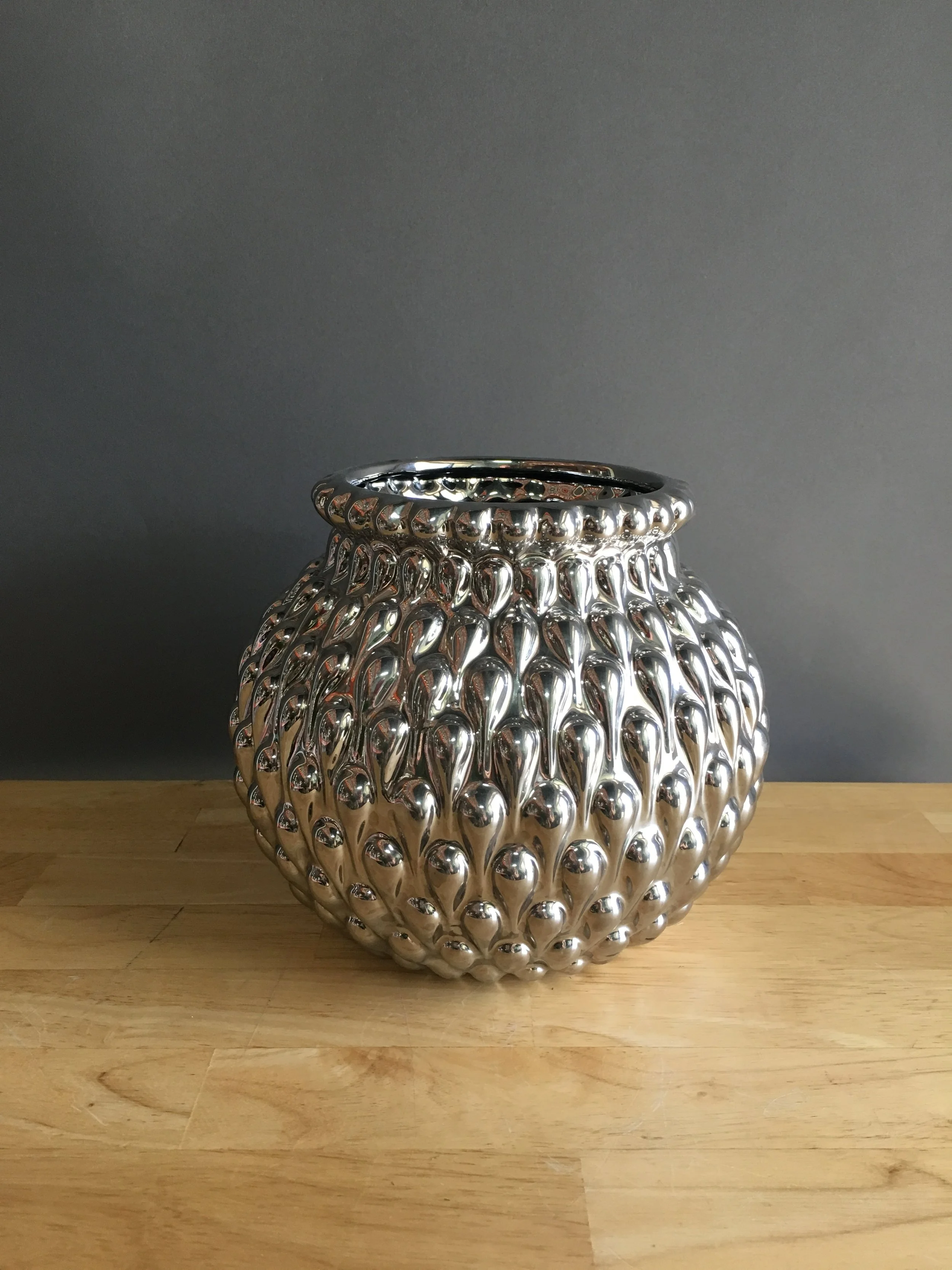 LOW-113: Dark Metallic Beaded Container