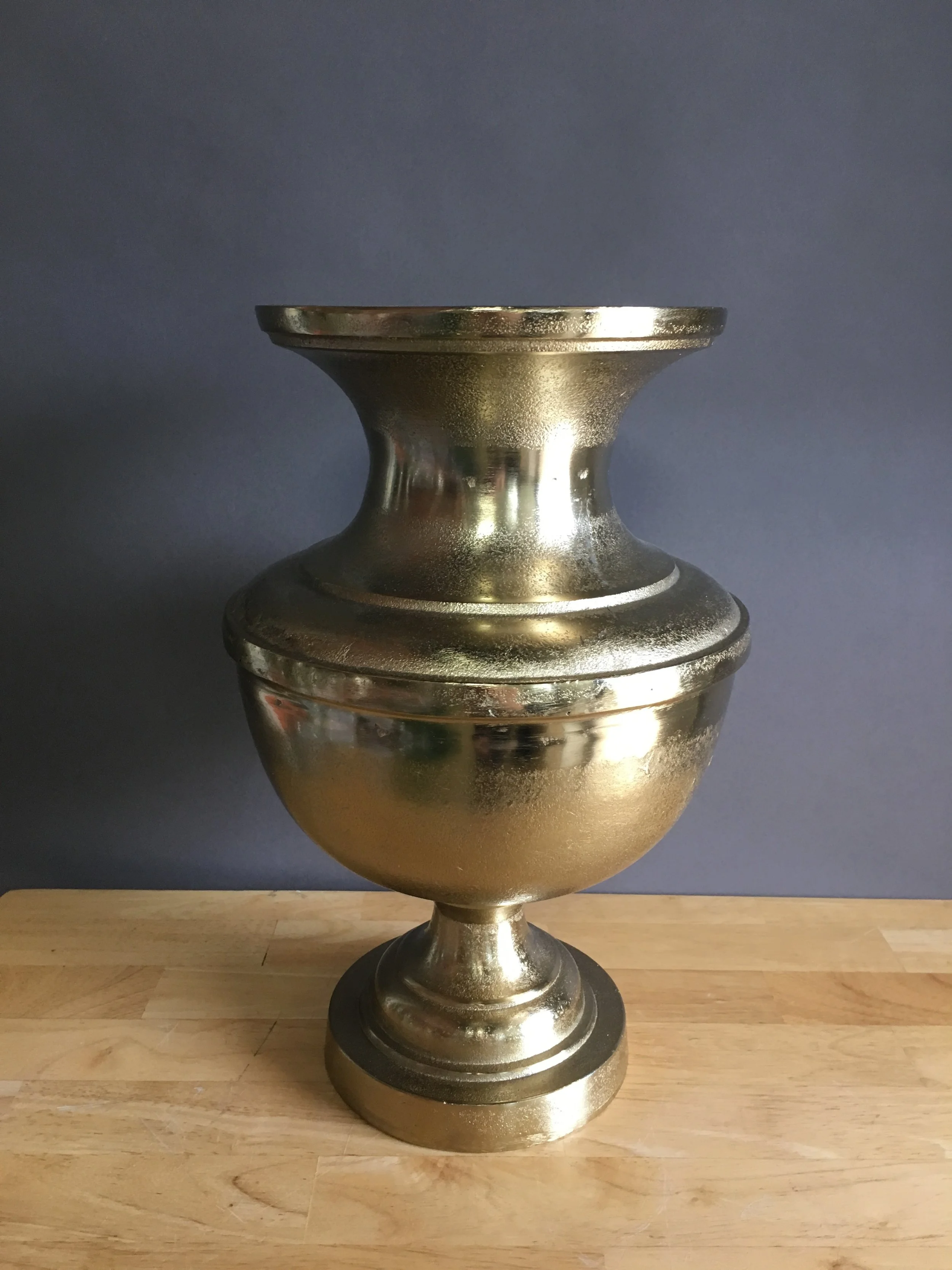 STP-078: Gold Alba Urn