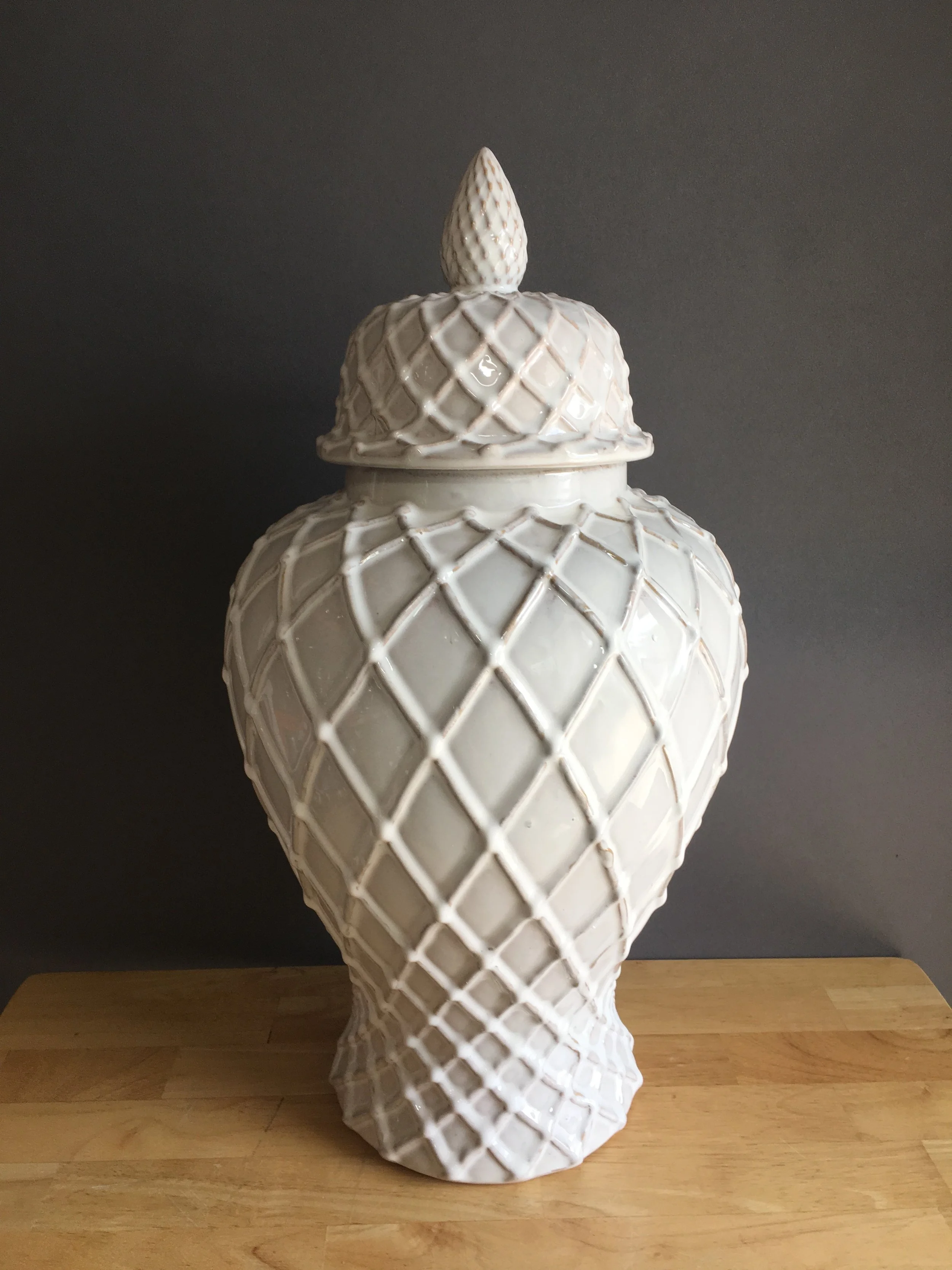STP-079: White Lattice Ginger Jar