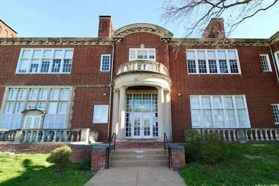 Pierre Laclede Building.jpeg