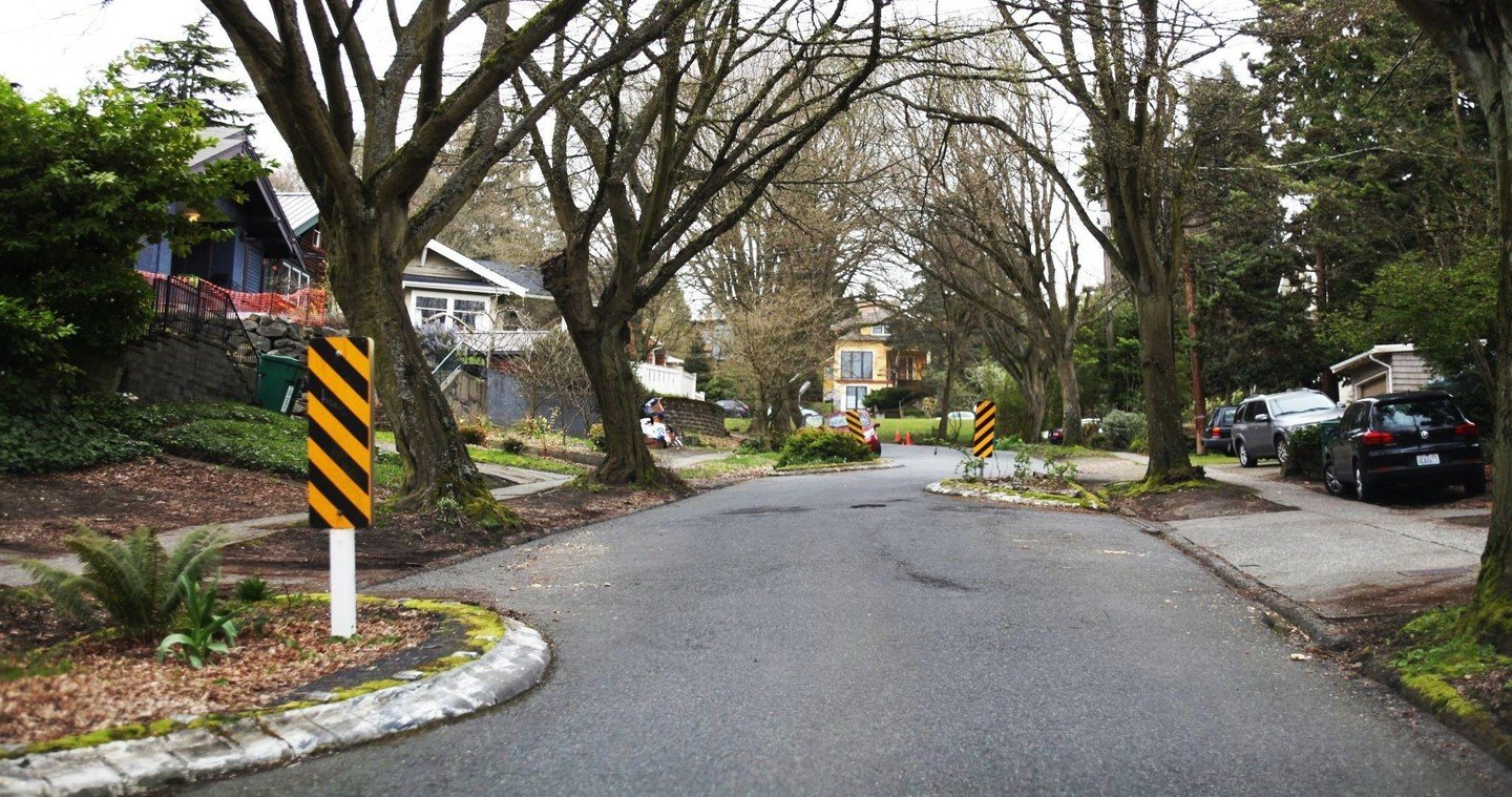 Check out this month's blog to learn all about traffic calming and how it makes streets safer for everyone! 🚗🚲️🚸