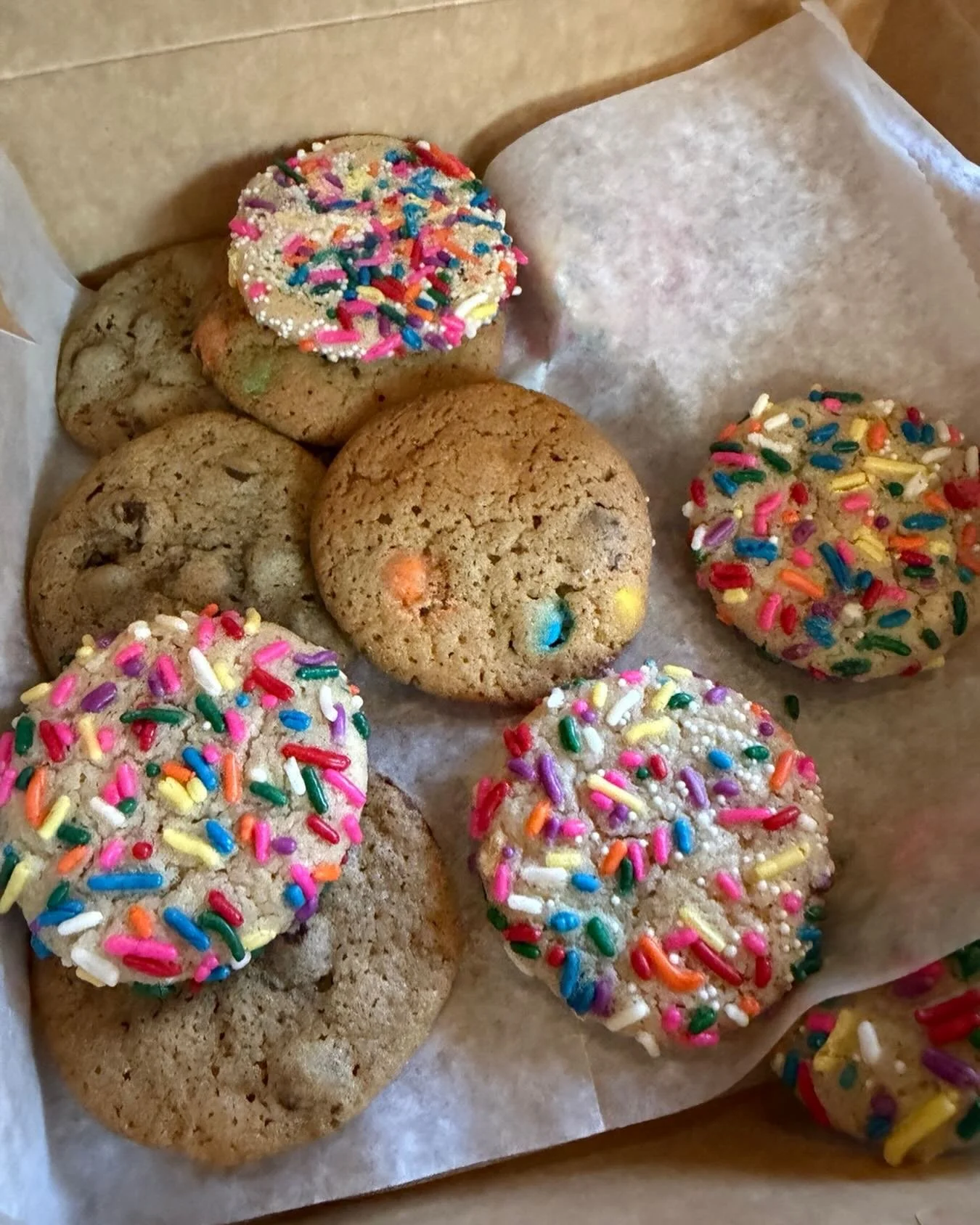 We love when customers bring us treats!!! @sweetmandybs