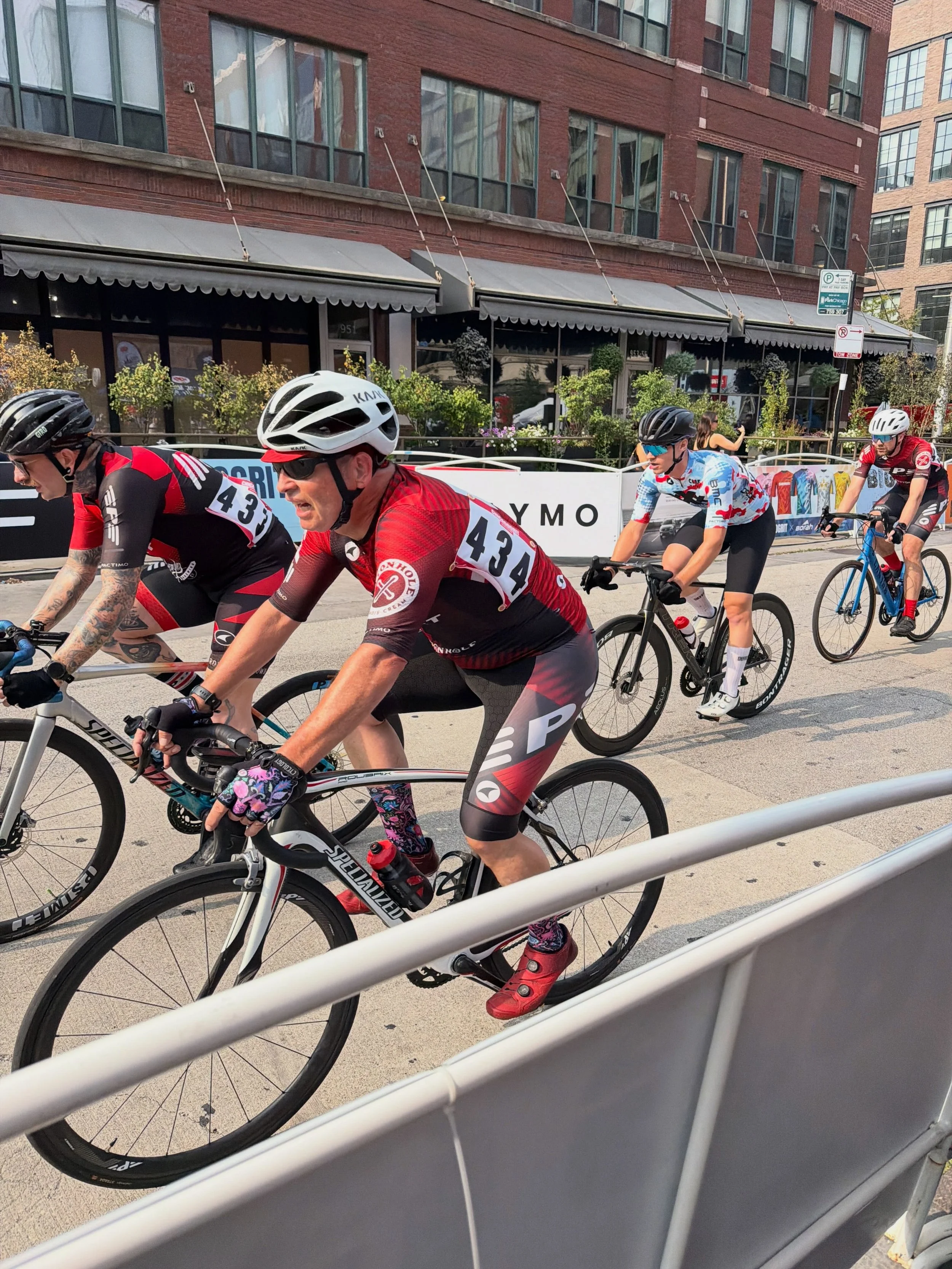 Hanging @x_x_x_racing @bikechicagogrit races!! Stop by and see us on Morgan!!!!