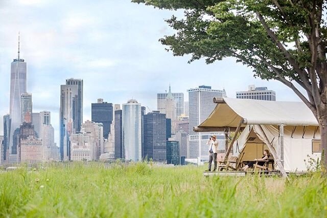 The perfect escape from the city. ⛴  The great outdoors are just a ferry ride away at @collectiveretreats #GovernorsIsland. ⠀
⠀
🏕For more information about this NEW partner property be sure to DM us and stay tuned for more details!