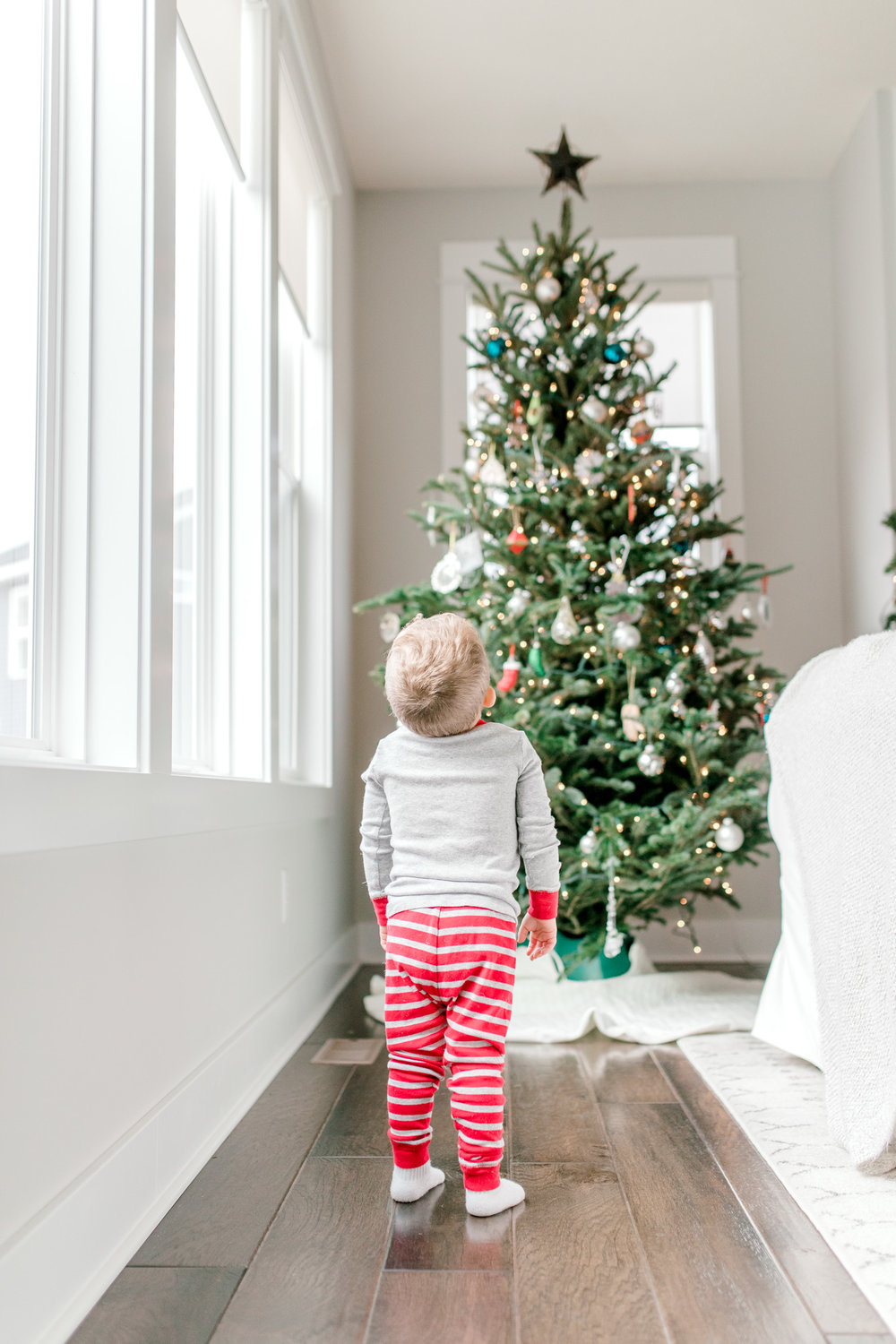 My Home for the Holiday's | Minimalism | Christmas Decor | Pottery Barn Christmas