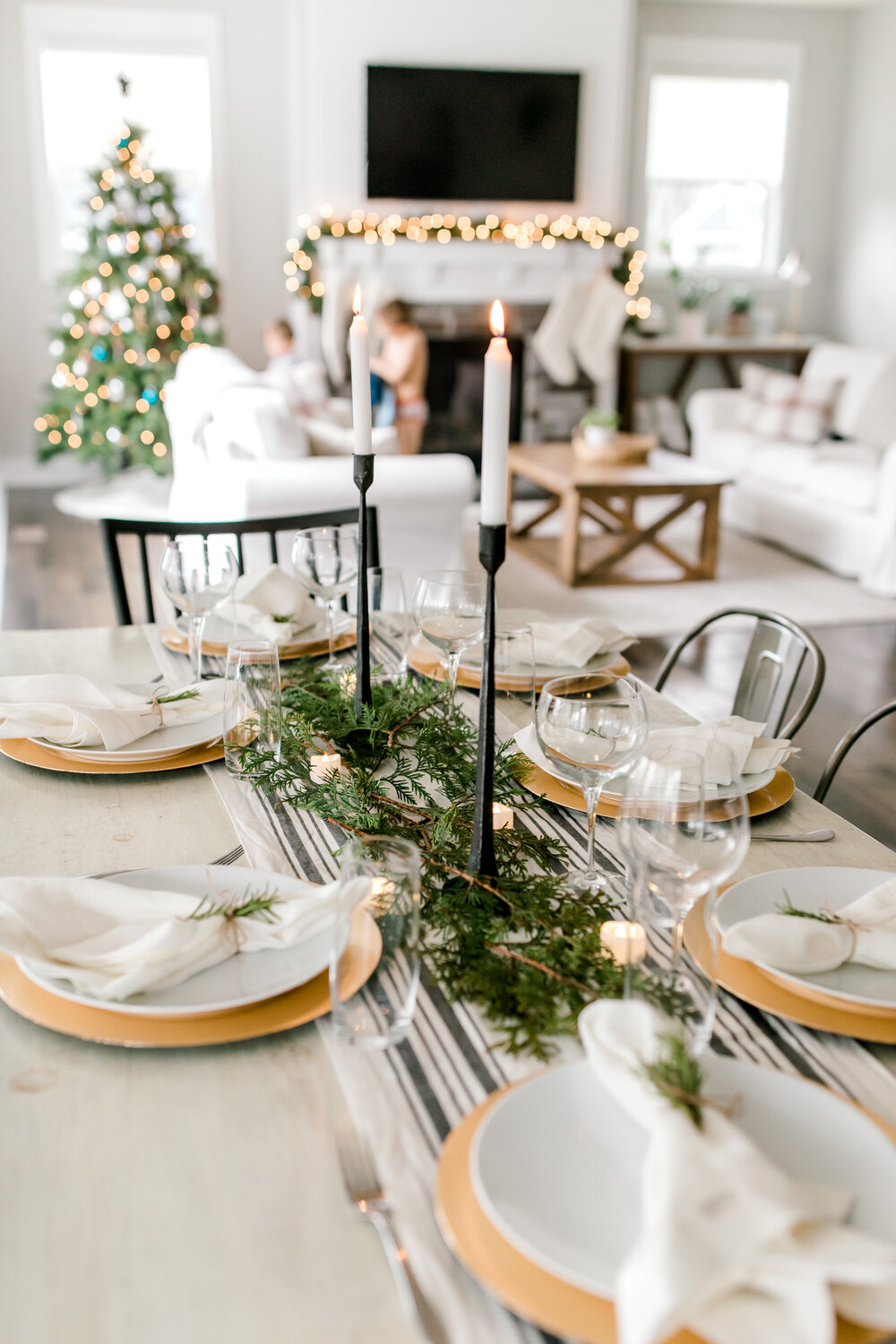 Classic, Earthy Tablescape for the Holiday &amp; Every Day | Place Settings | Elegant Table Design | 