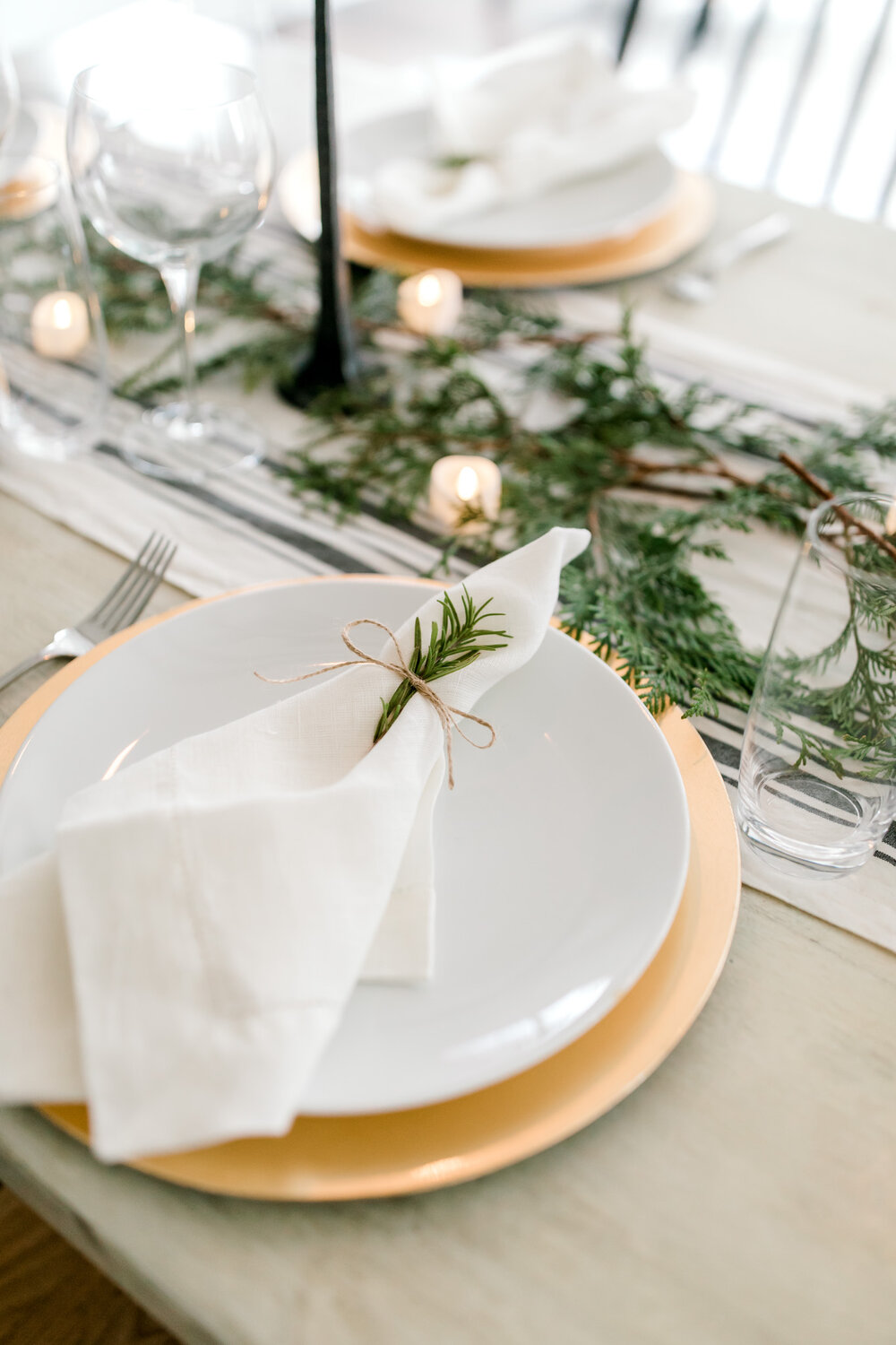 Classic, Earthy Tablescape for the Holiday &amp; Every Day | Place Settings | Elegant Table Design | 