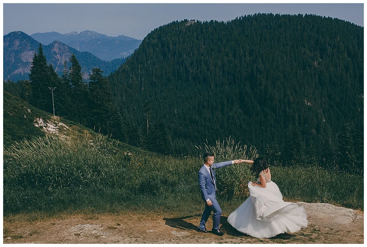 wedding photography at grouse mountain