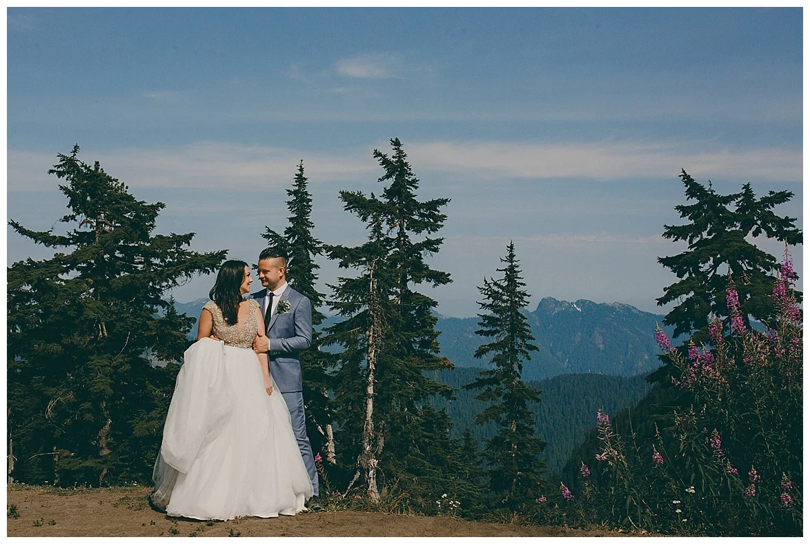 wedding photography at grouse mountain