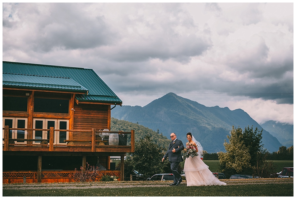 wedding at fraser river lodge