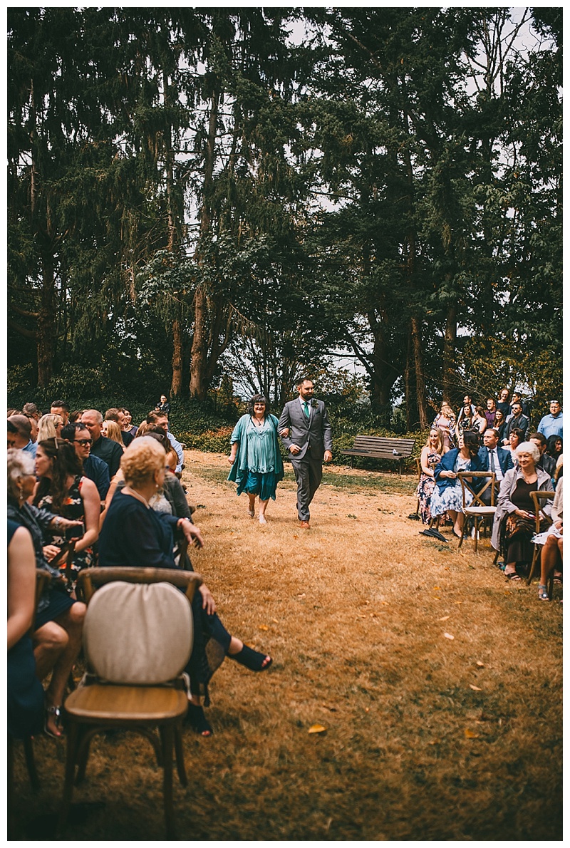 roddick barn wedding