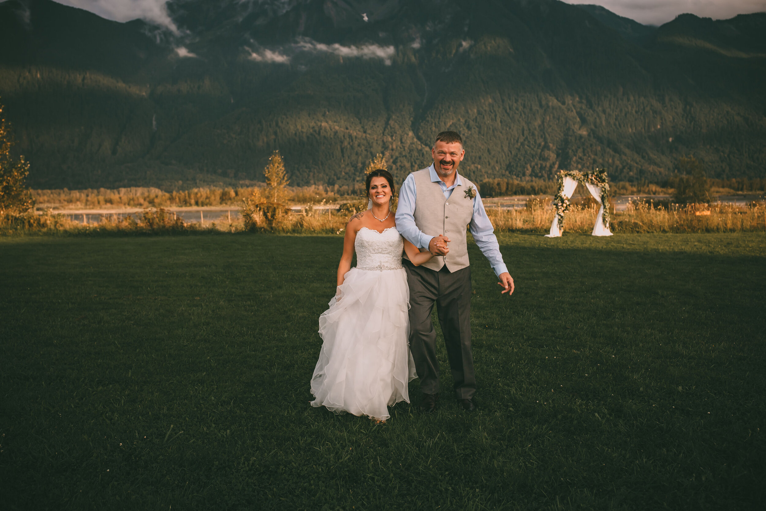 fraser river lodge wedding photographer