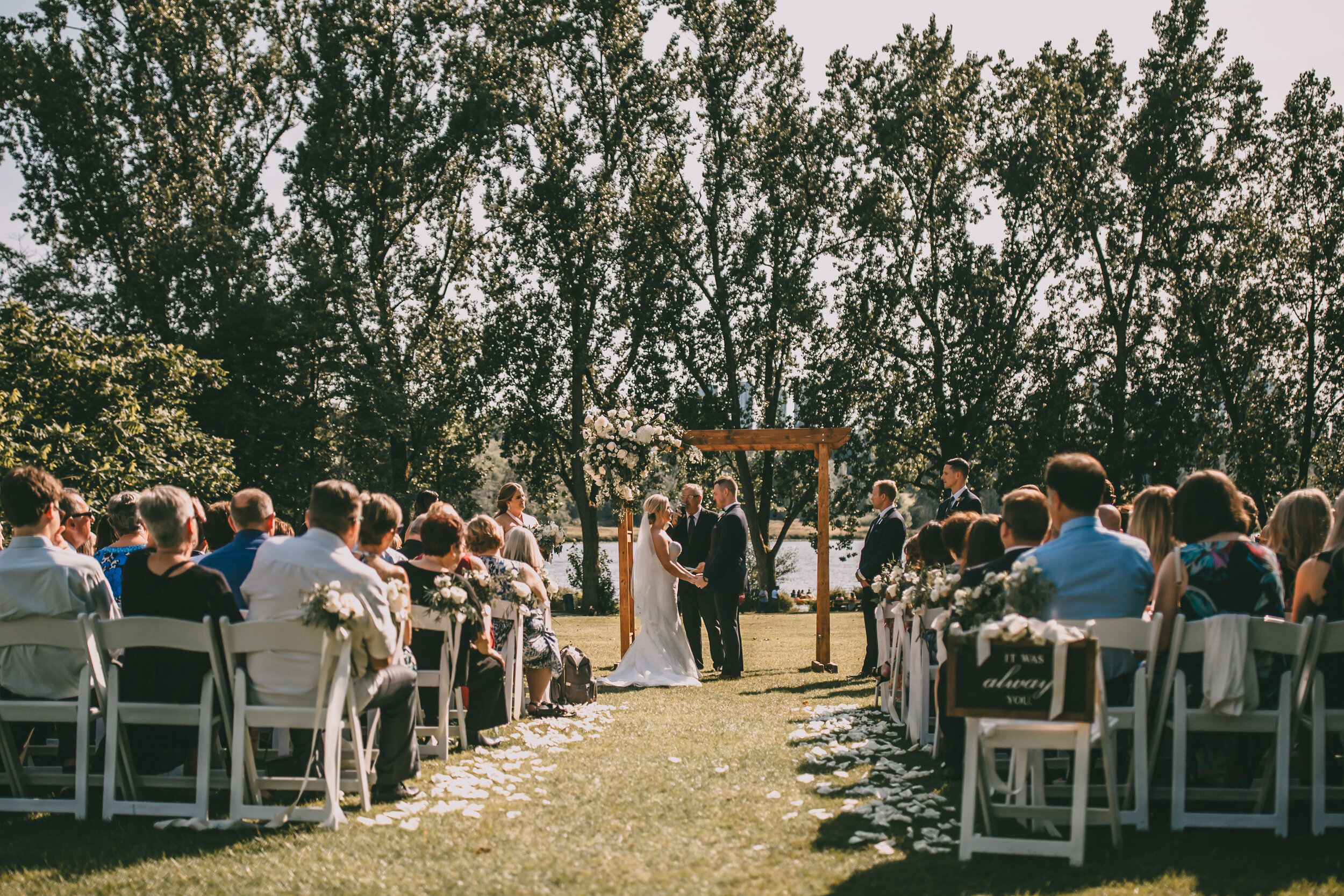 wedding photographer at hart house