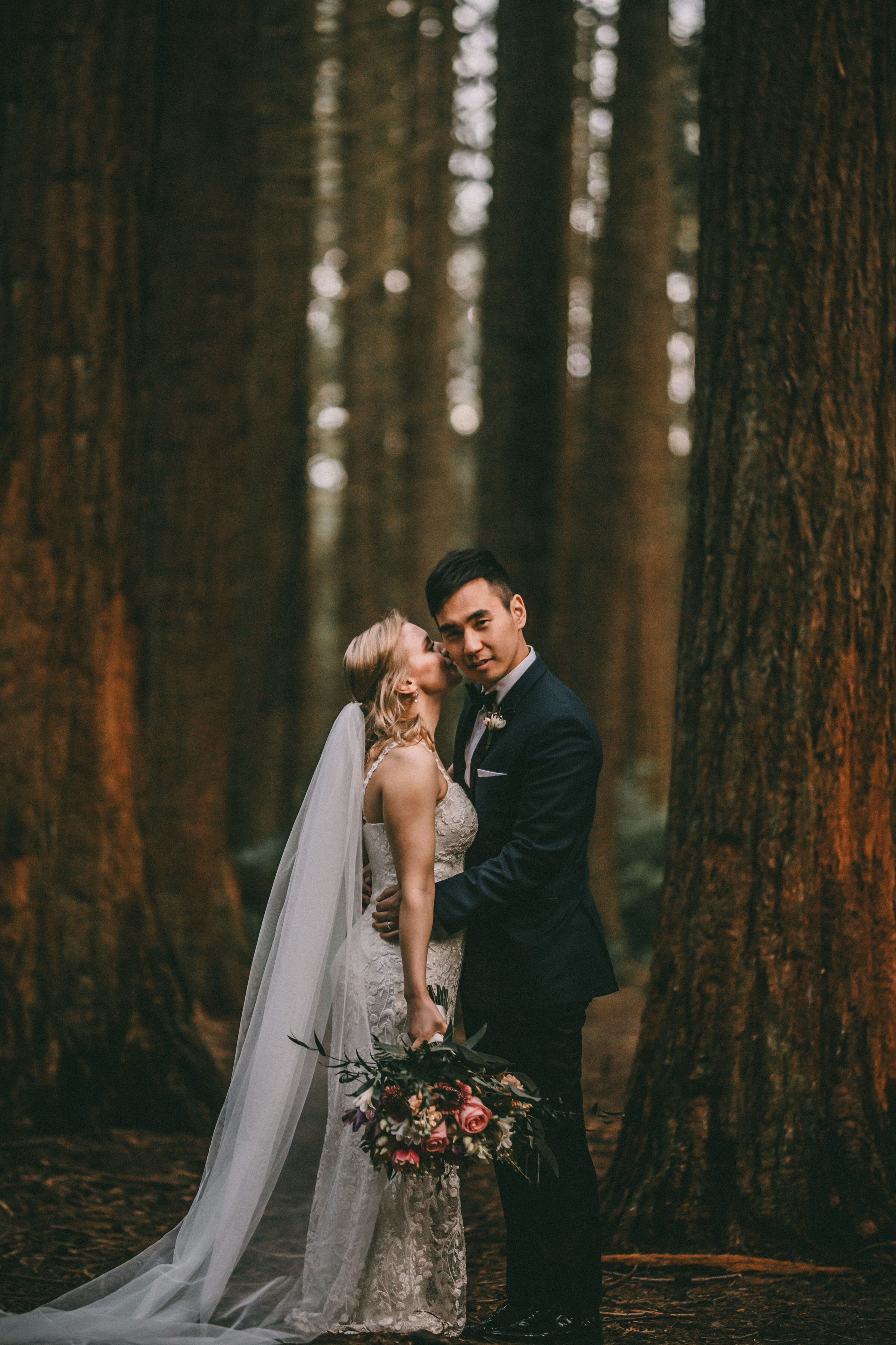wedding photos at redwoods park in surrey